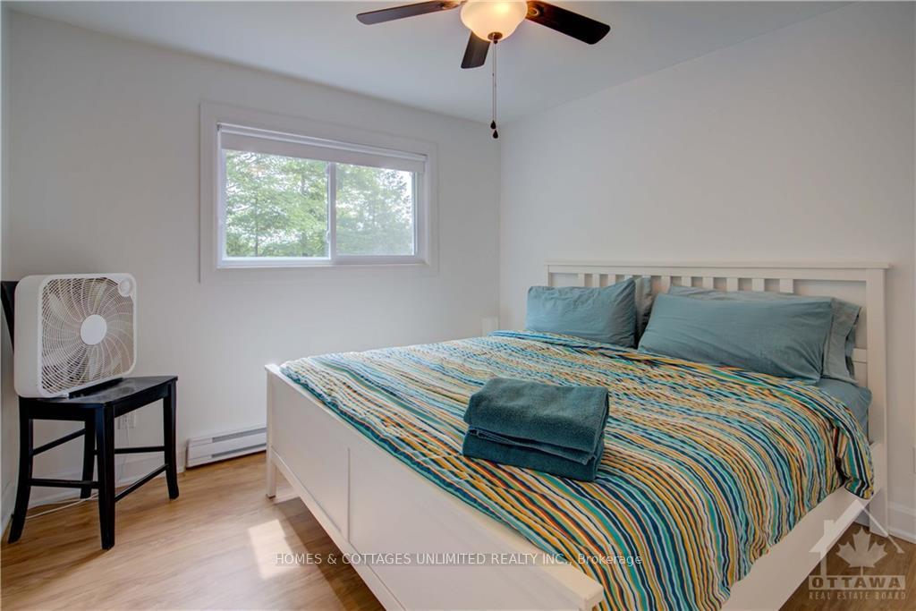 Photo 10 of 1124 Young Lane, Frontenac, Frontenac North — HOMEH
