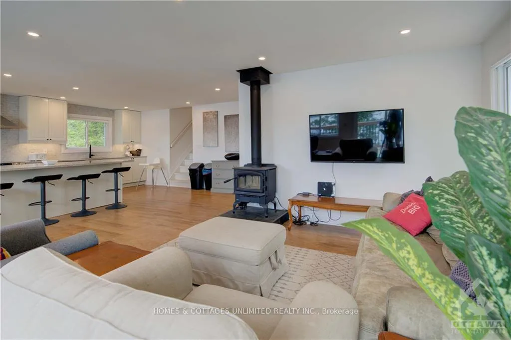 Photo 21 of 1124 Young Lane, Frontenac, Frontenac North — HOMEH