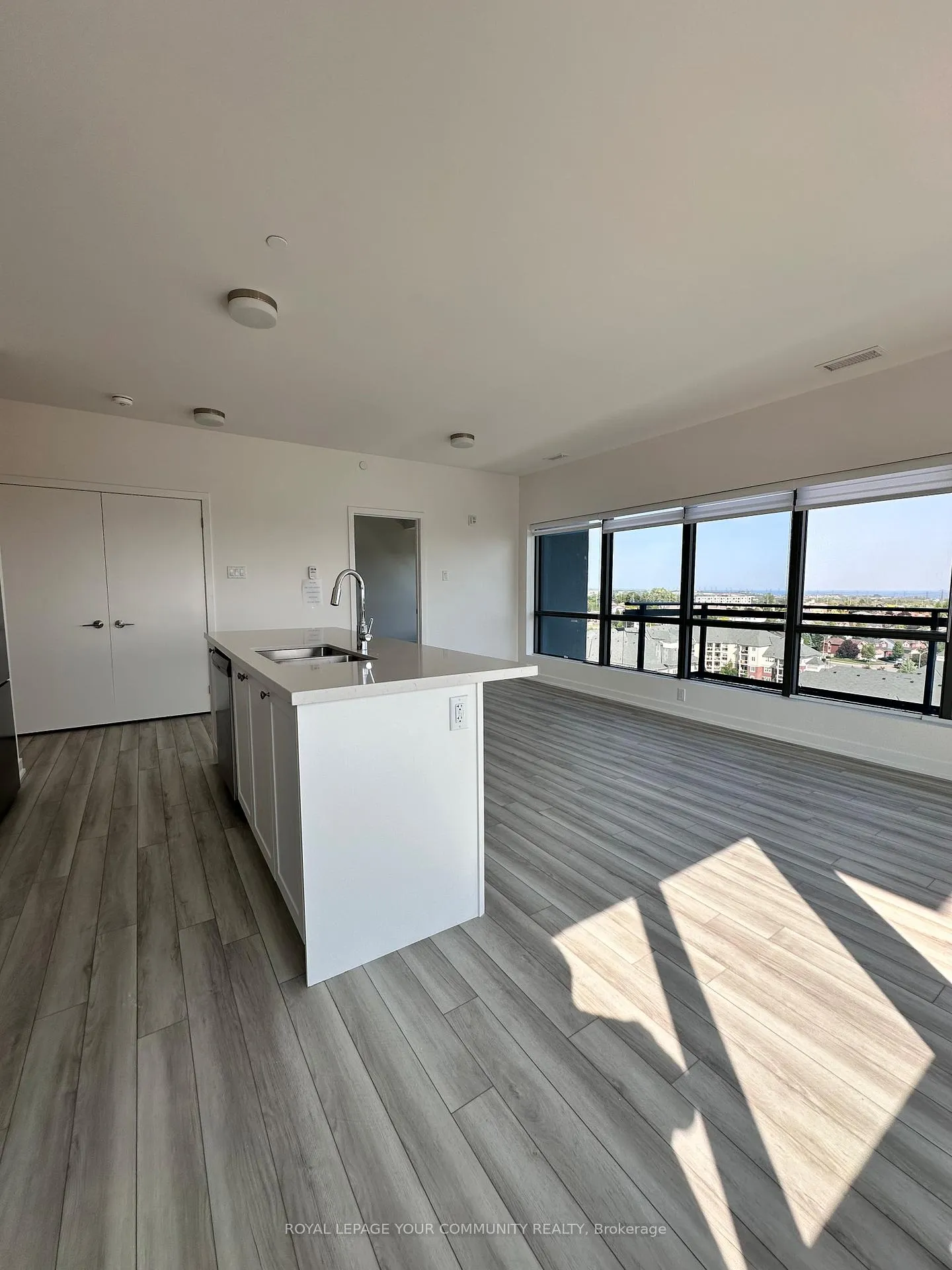 Photo 4 of Unit 1102, 55 Clarington Boulevard, Clarington, Bowmanville — HOMEH