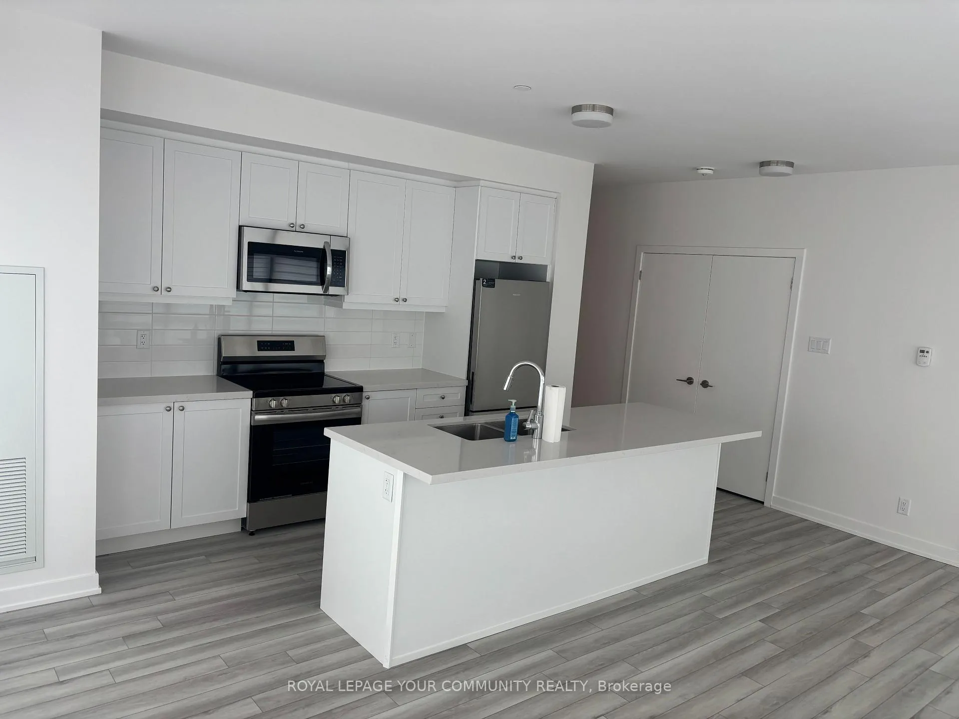 Photo 5 of Unit 1102, 55 Clarington Boulevard, Clarington, Bowmanville — HOMEH