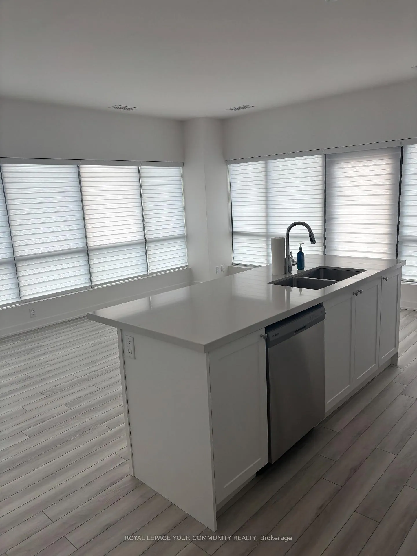 Photo 6 of Unit 1102, 55 Clarington Boulevard, Clarington, Bowmanville — HOMEH