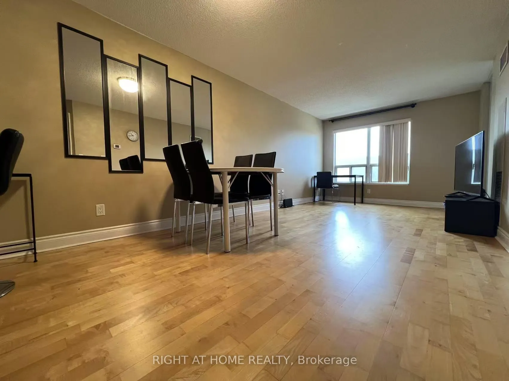 Photo 5 of Unit 508, 51 Saddlecreek Drive, Markham, Commerce Valley — HOMEH