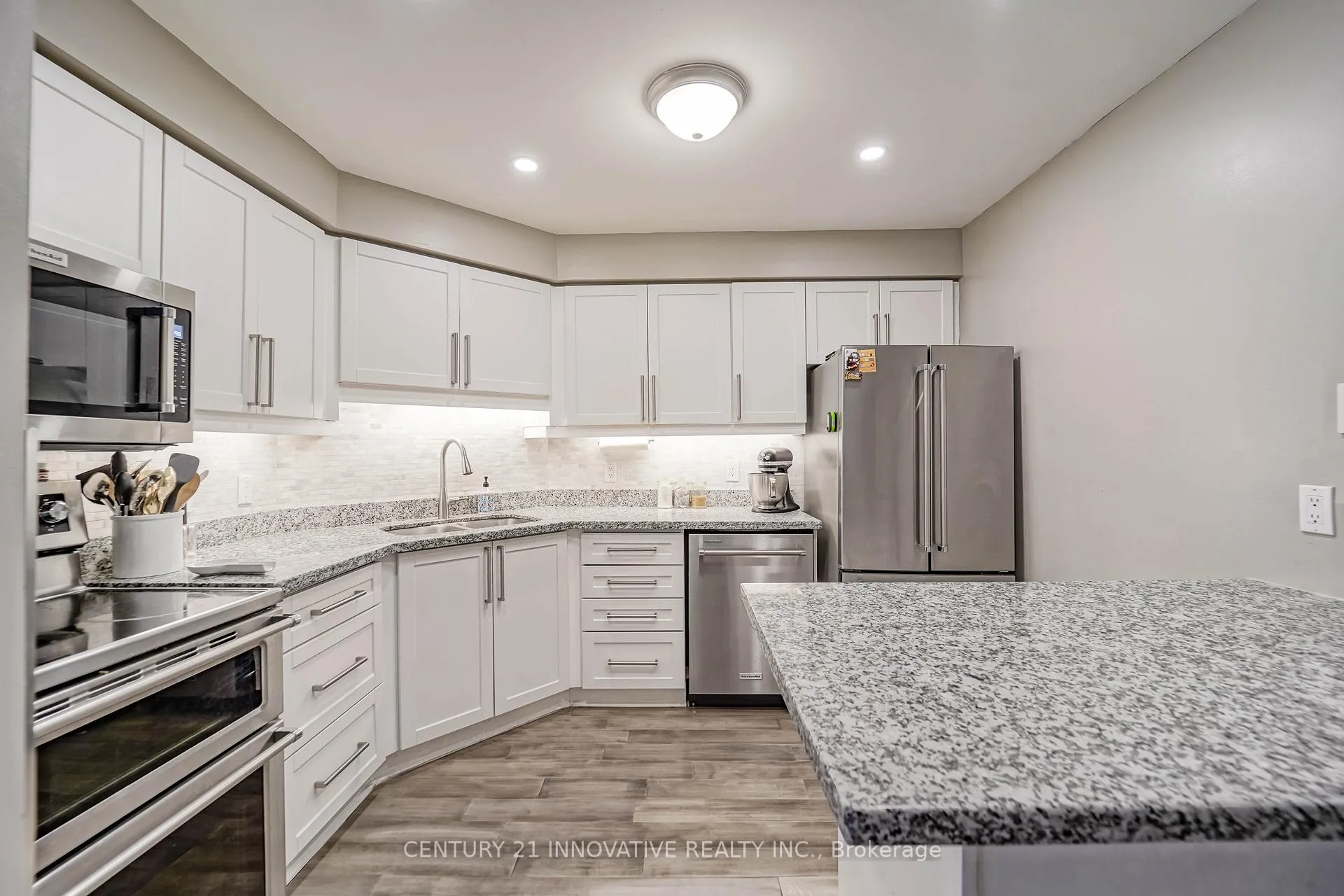 Photo 6 of Unit 606, 1400 The esplanade N, Pickering, Town Centre — HOMEH