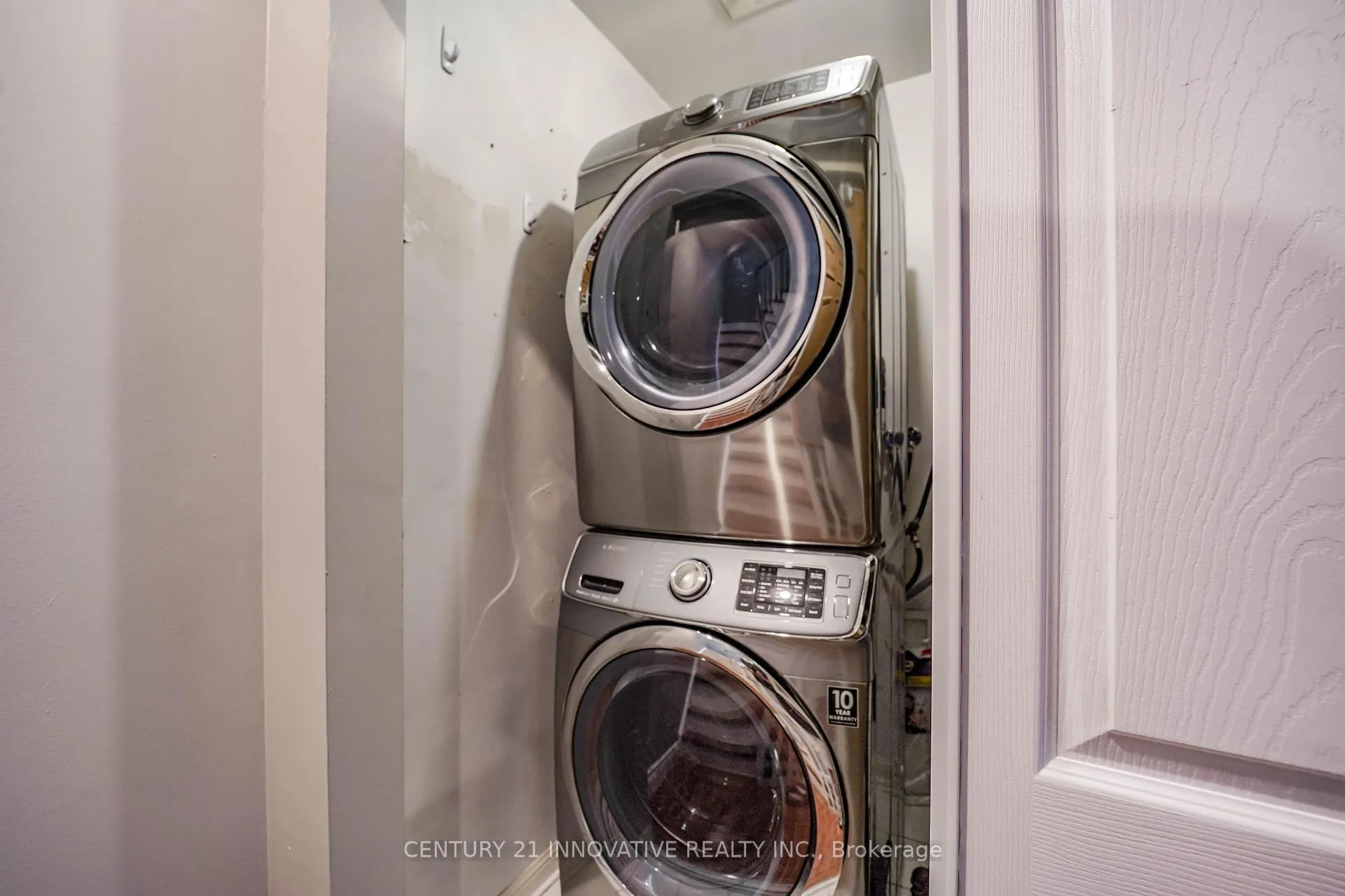 Photo 15 of Unit 606, 1400 The esplanade N, Pickering, Town Centre — HOMEH