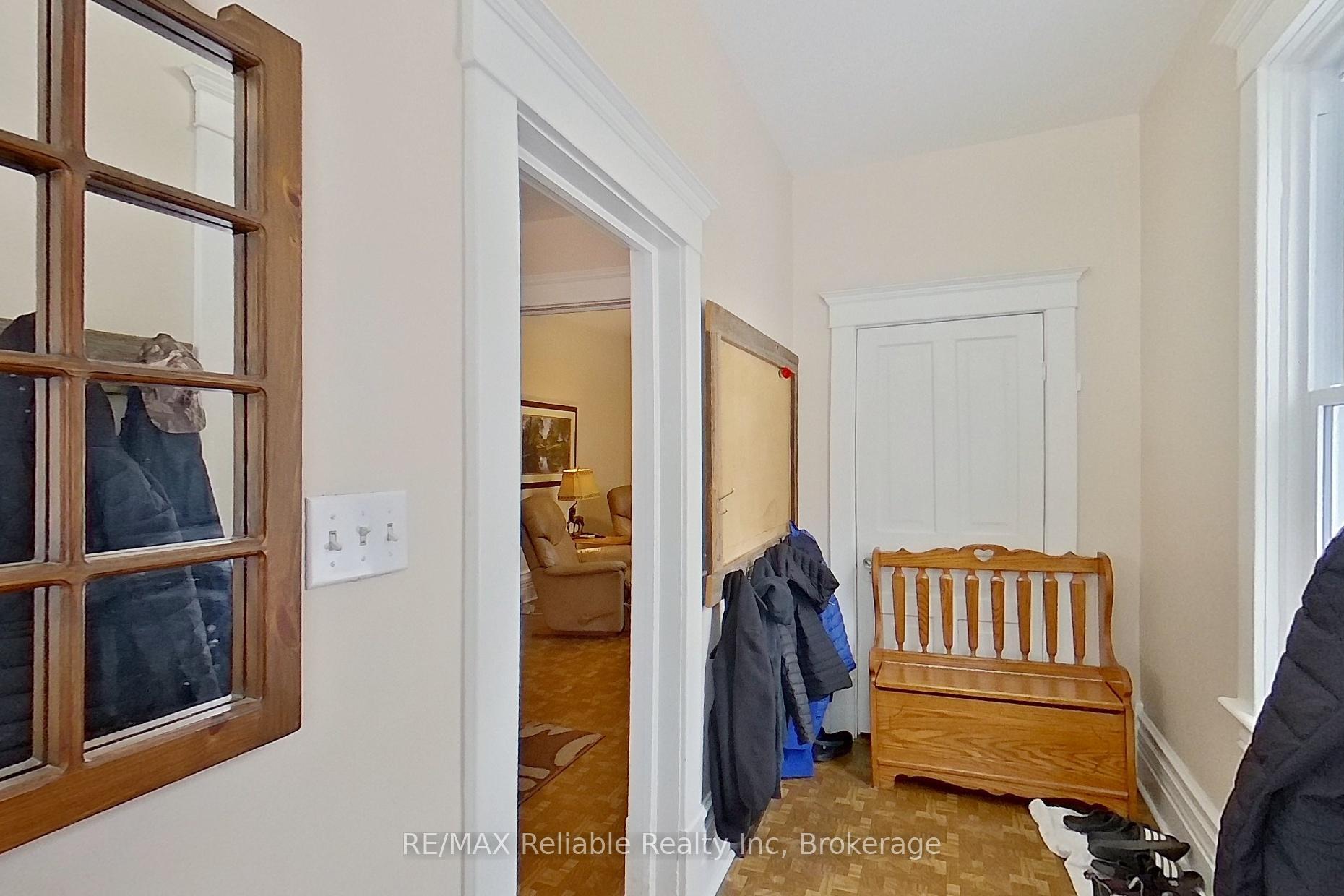 Photo 2 of 121 Brock Street, Goderich, Goderich (Town) — HOMEH