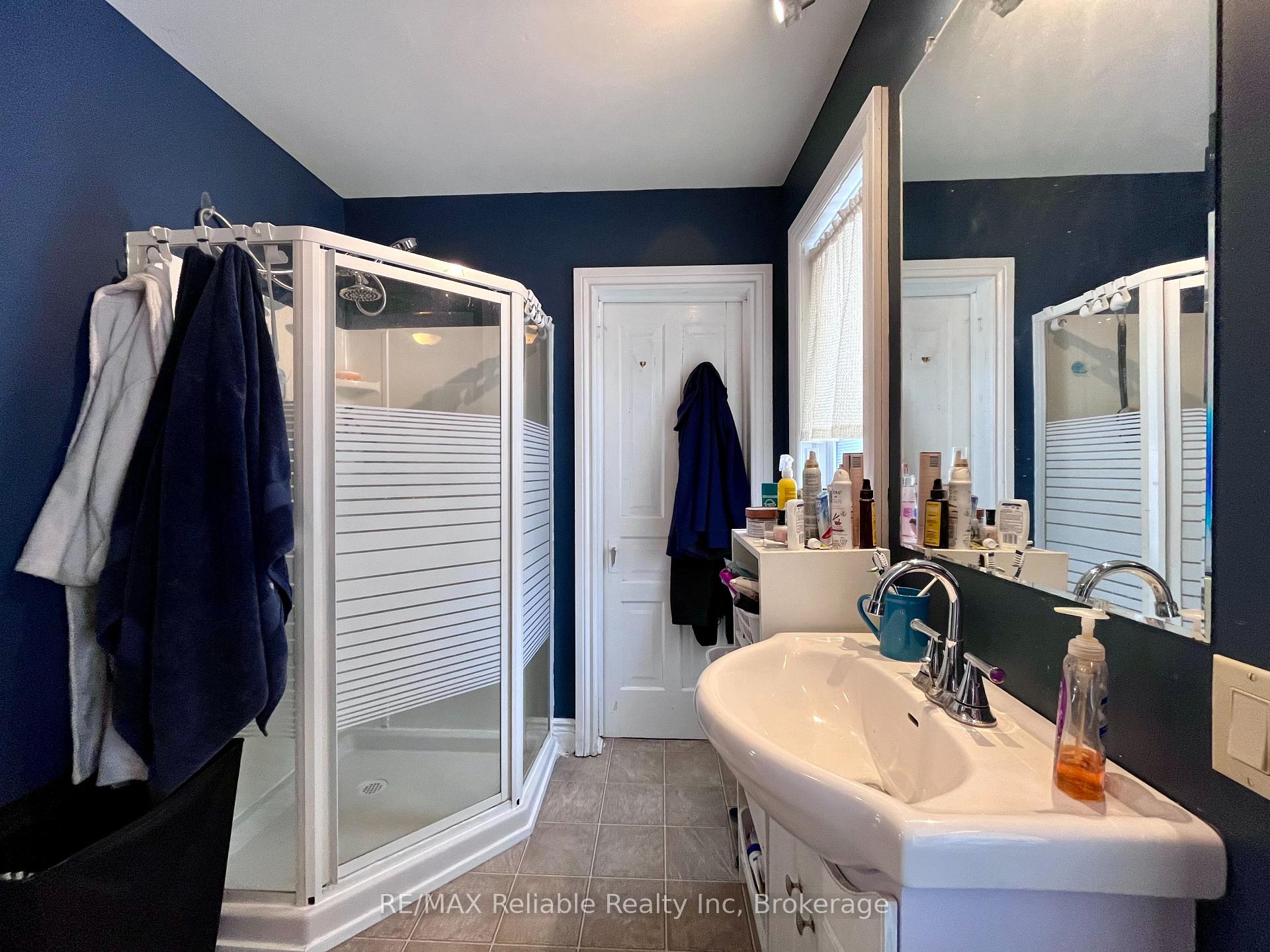 Photo 17 of 121 Brock Street, Goderich, Goderich (Town) — HOMEH