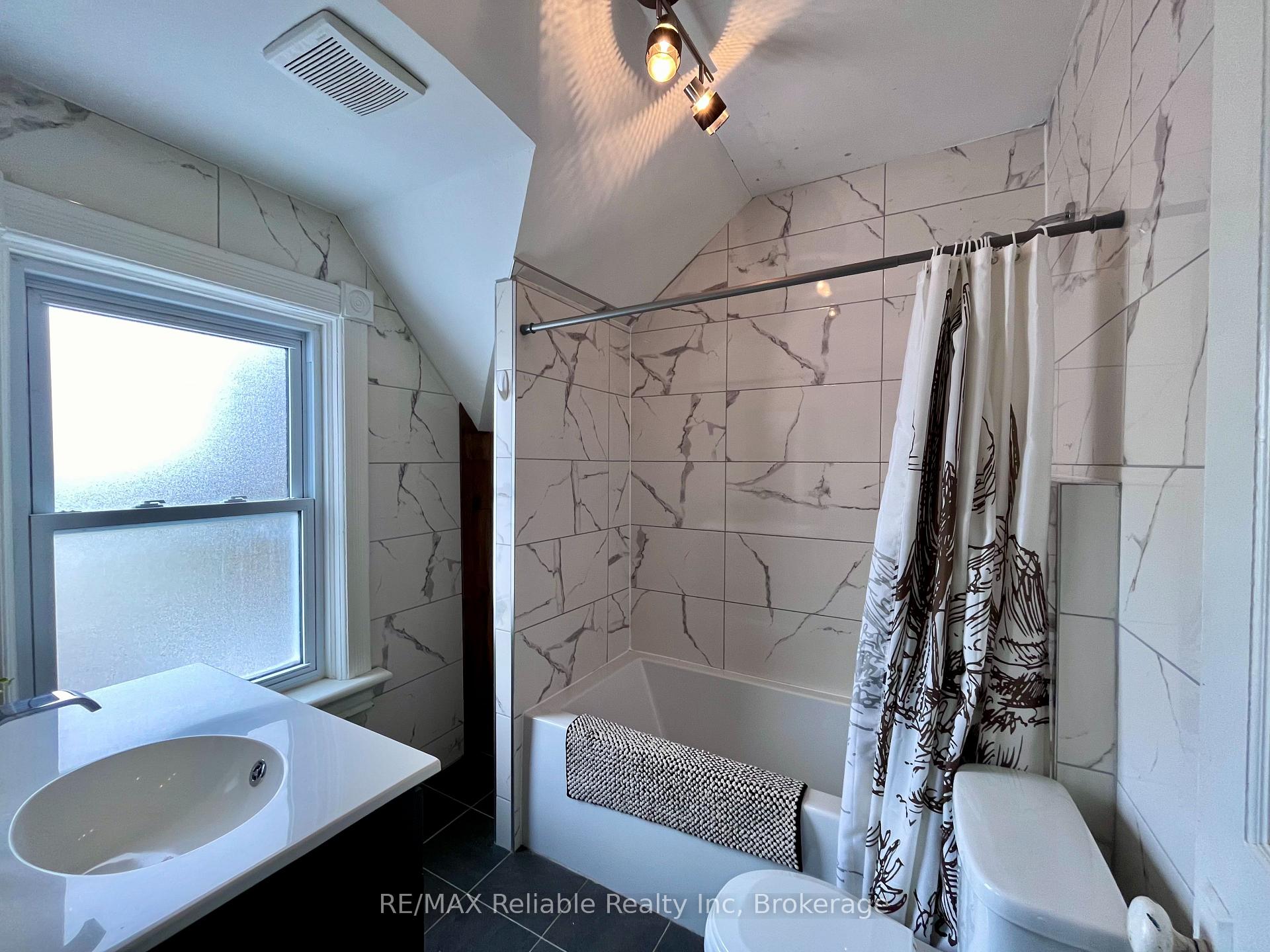 Photo 20 of 121 Brock Street, Goderich, Goderich (Town) — HOMEH