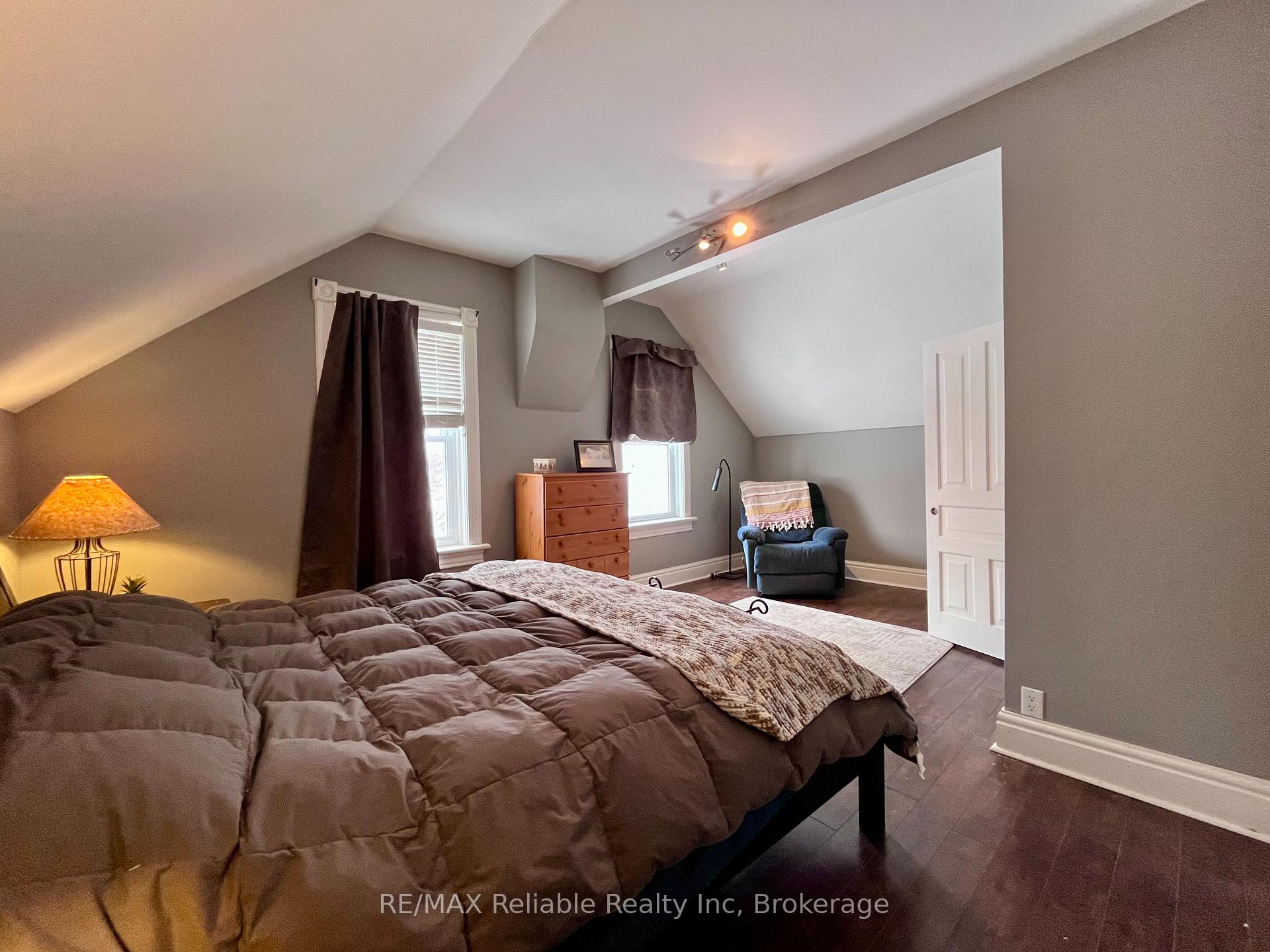 Photo 25 of 121 Brock Street, Goderich, Goderich (Town) — HOMEH