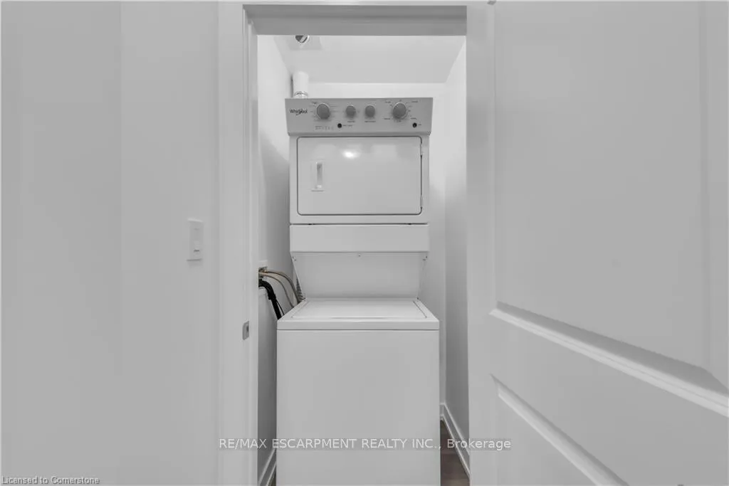 Photo 4 of Unit 406, 460 Dundas Street E, Hamilton, Waterdown — HOMEH