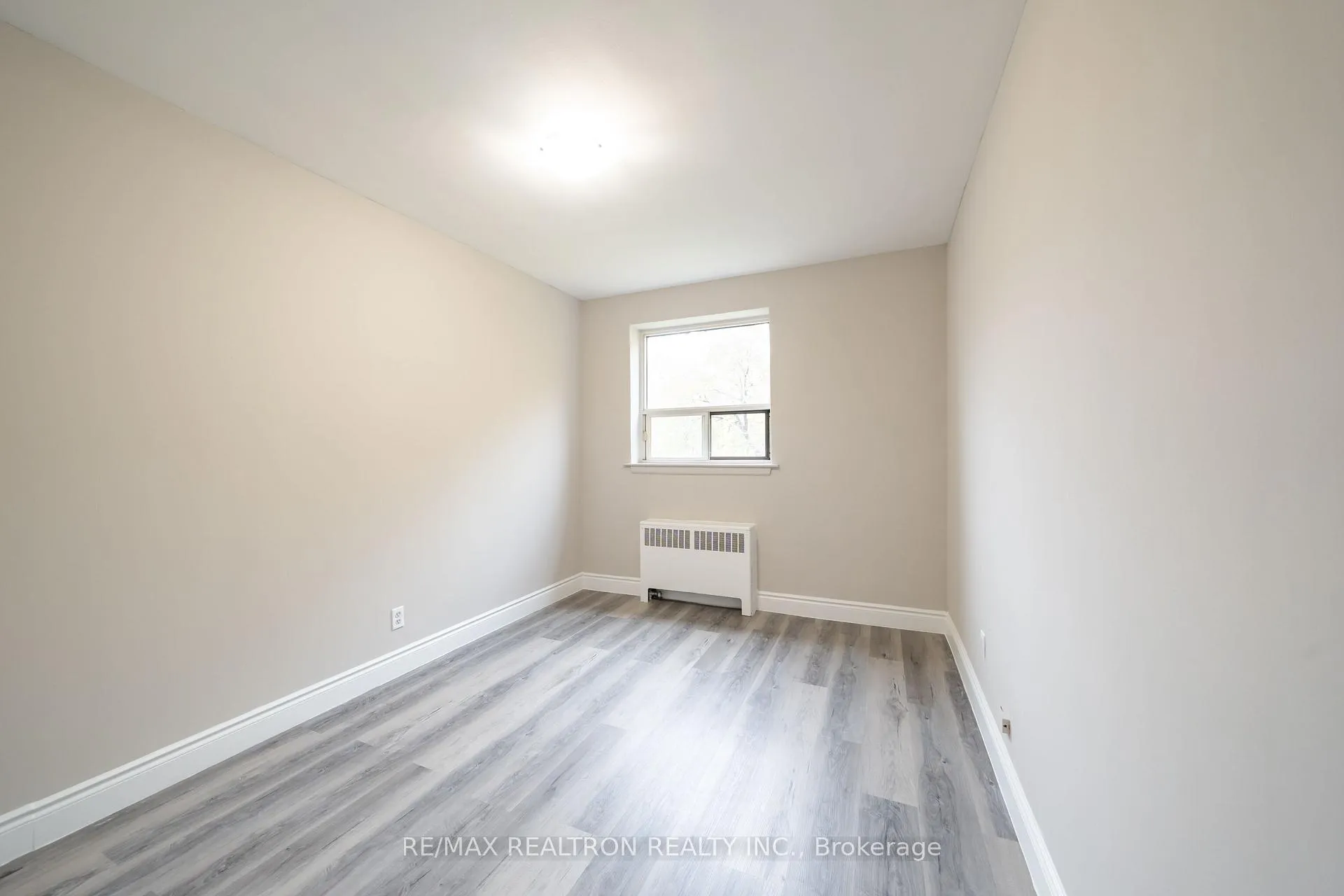 Photo 2 of Unit 322C, 468 Ottawa Street N, Hamilton, Corktown — HOMEH