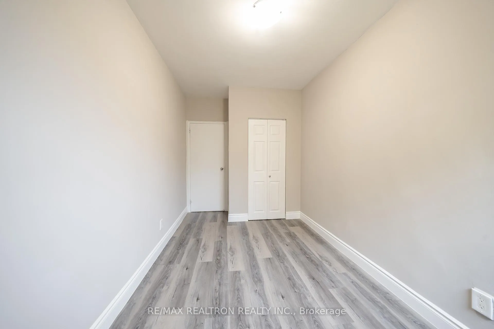 Photo 5 of Unit 322C, 468 Ottawa Street N, Hamilton, Corktown — HOMEH