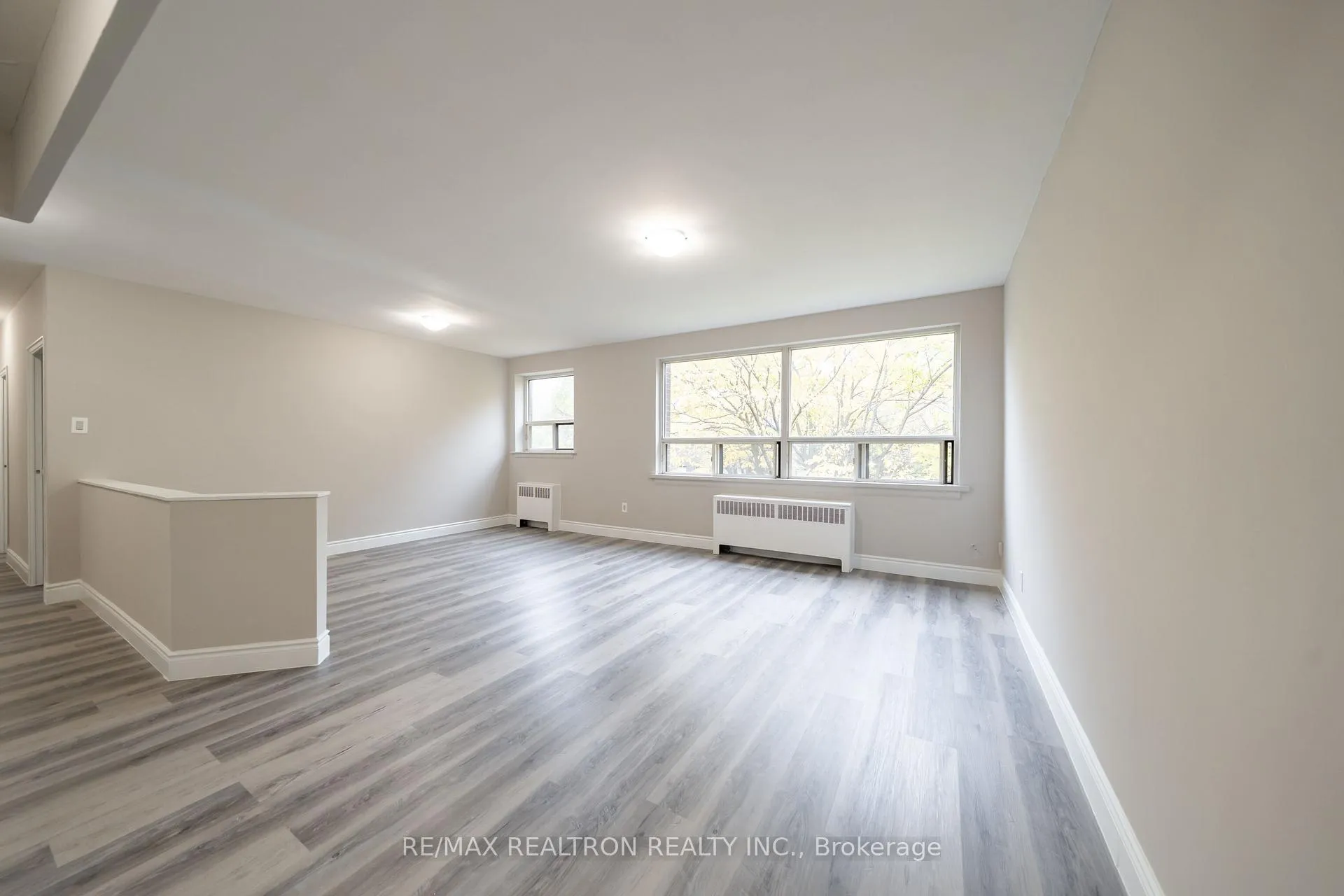 Photo 6 of Unit 322C, 468 Ottawa Street N, Hamilton, Corktown — HOMEH