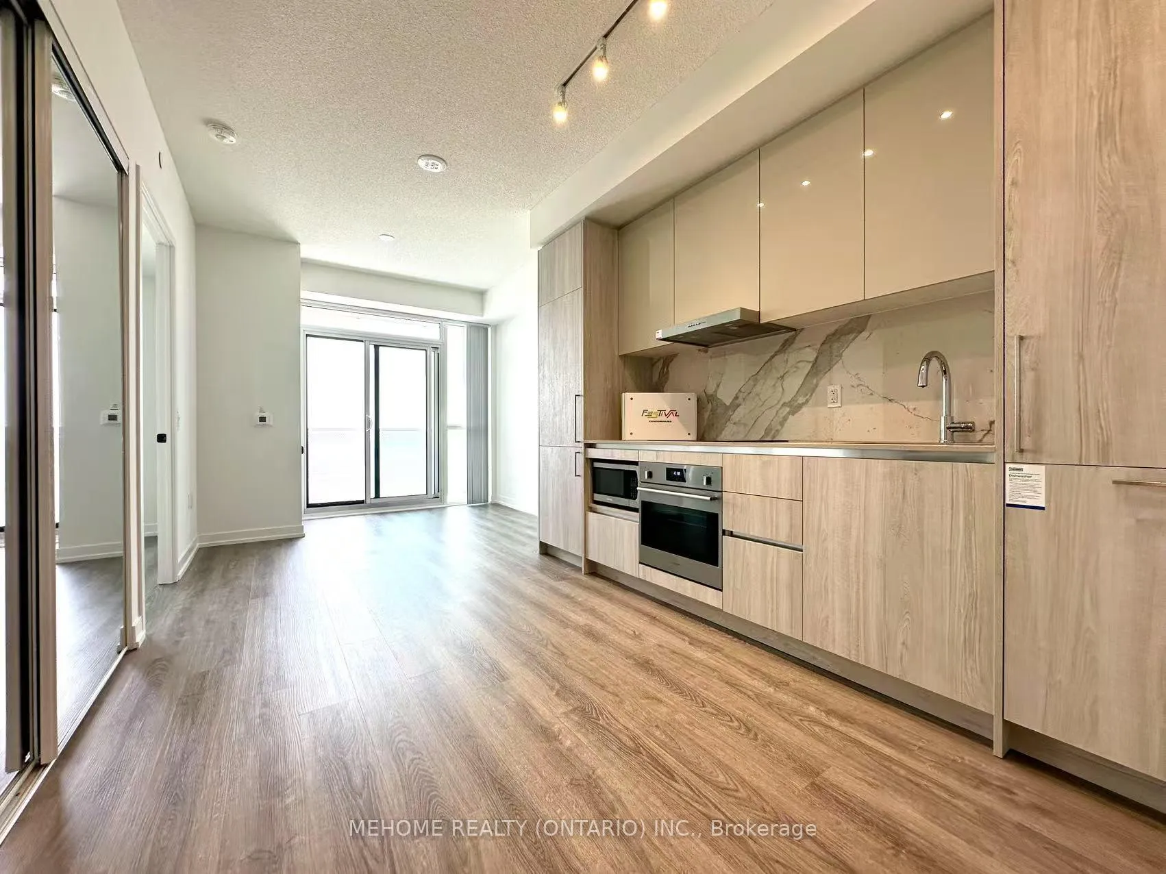 Photo 7 of Unit 5205, 195 Commerce Street, Vaughan, Vaughan Corporate Centre — HOMEH