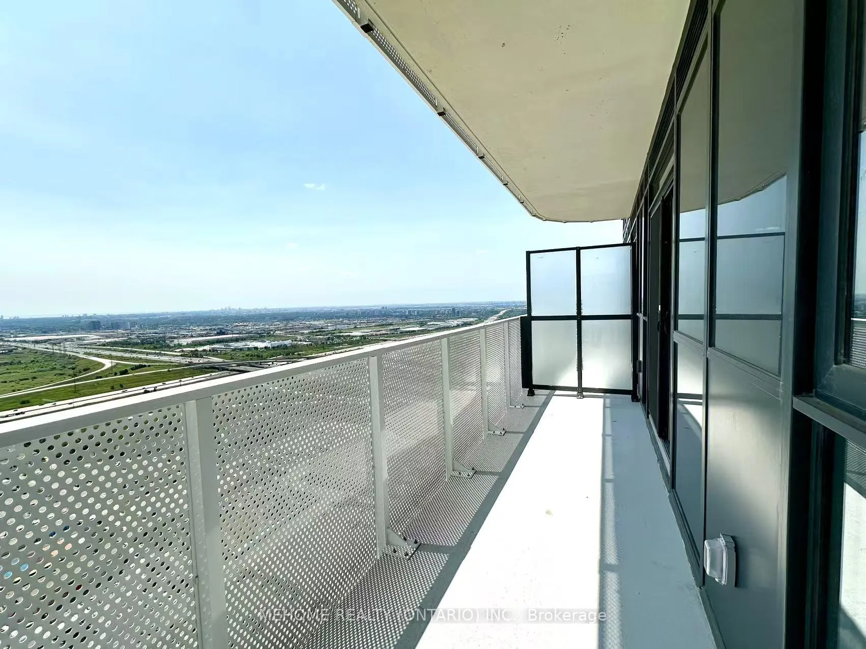 Photo 13 of Unit 5205, 195 Commerce Street, Vaughan, Vaughan Corporate Centre — HOMEH