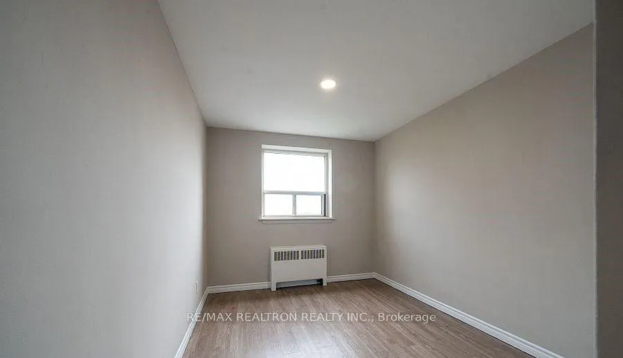 Photo 3 of Unit 337C, 468 Ottawa Street, Hamilton, Corktown — HOMEH