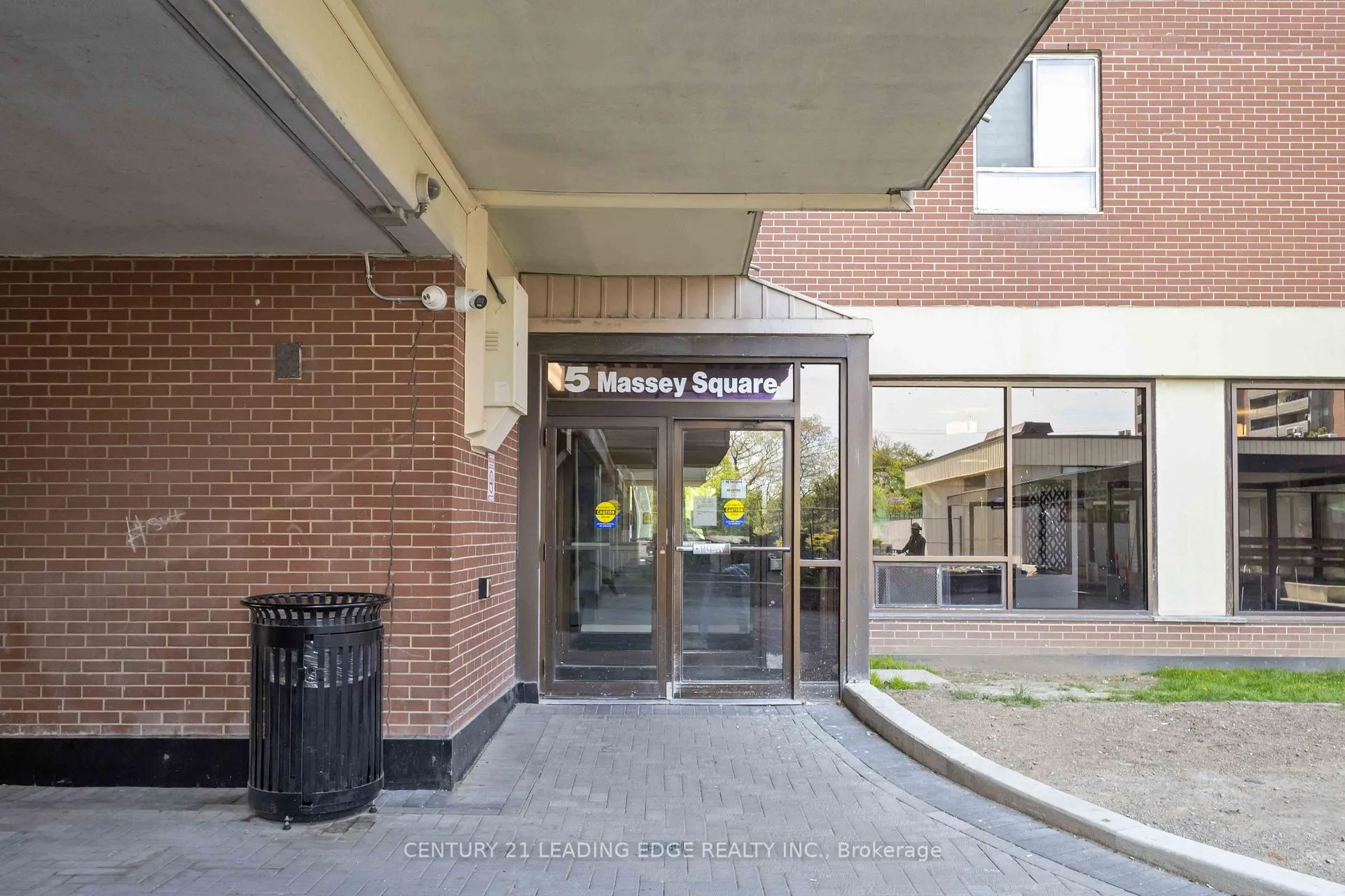 Photo 2 of Unit 1511, 5 Massey Square E, Toronto, Crescent Town — HOMEH