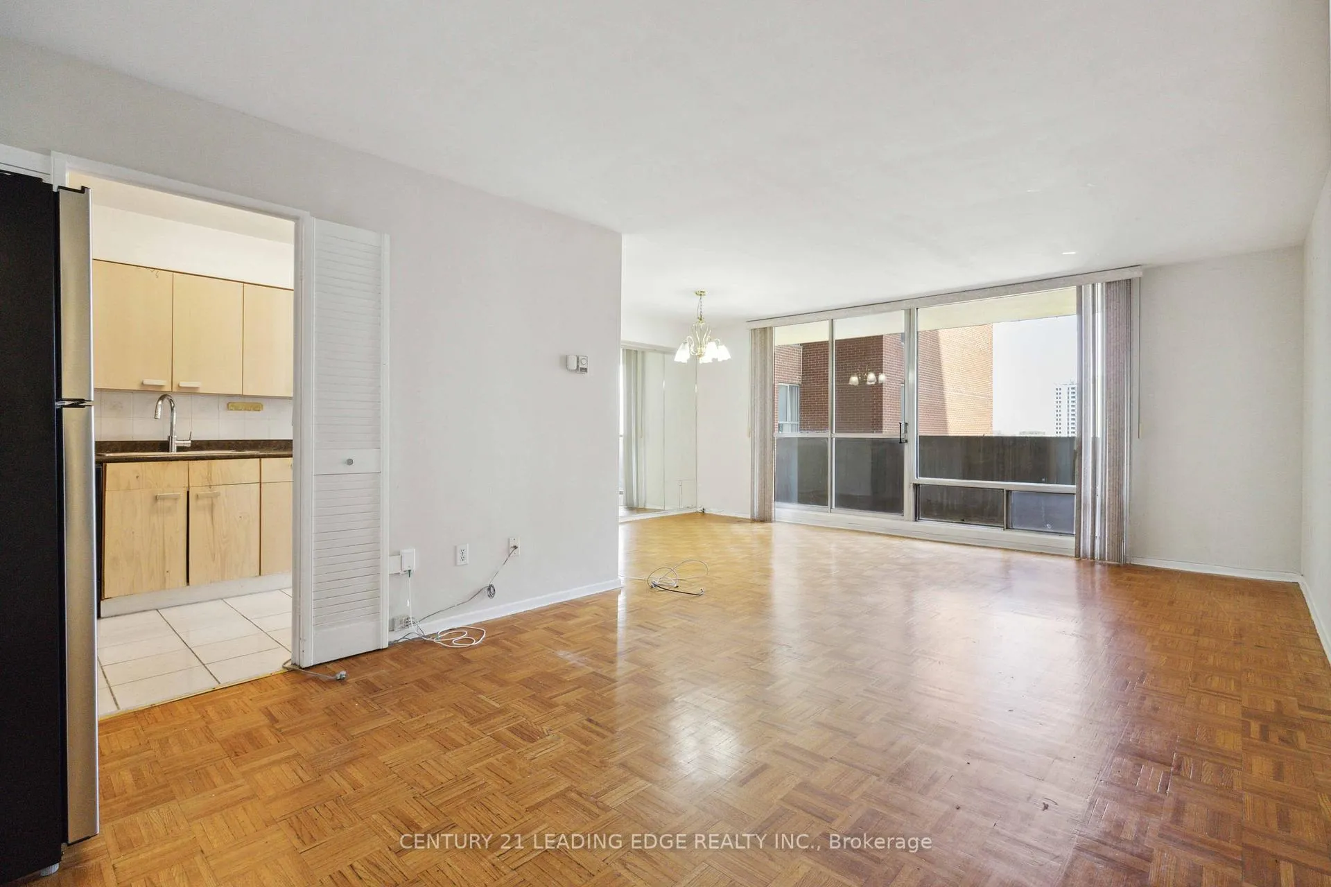 Photo 4 of Unit 1511, 5 Massey Square E, Toronto, Crescent Town — HOMEH