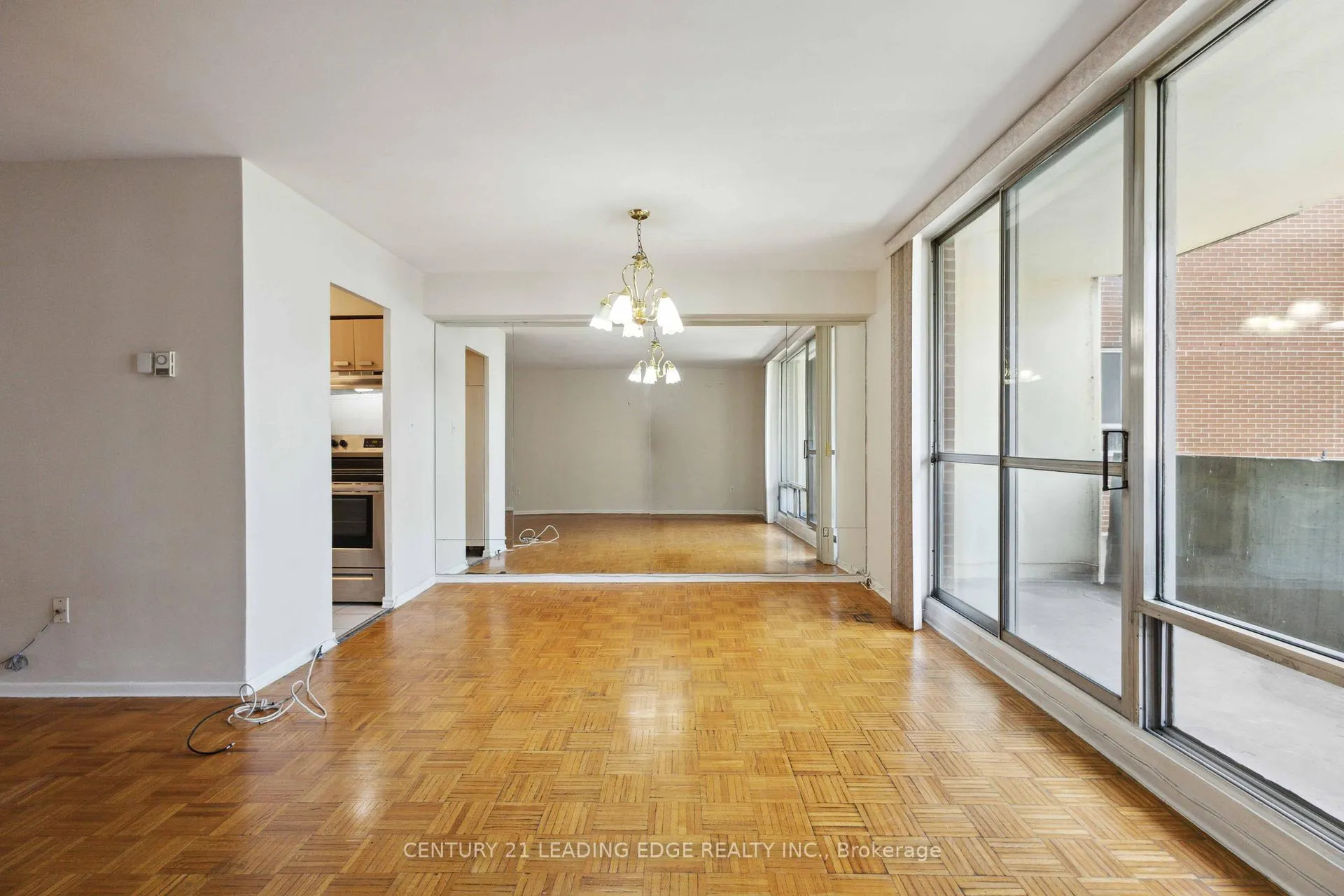 Photo 6 of Unit 1511, 5 Massey Square E, Toronto, Crescent Town — HOMEH