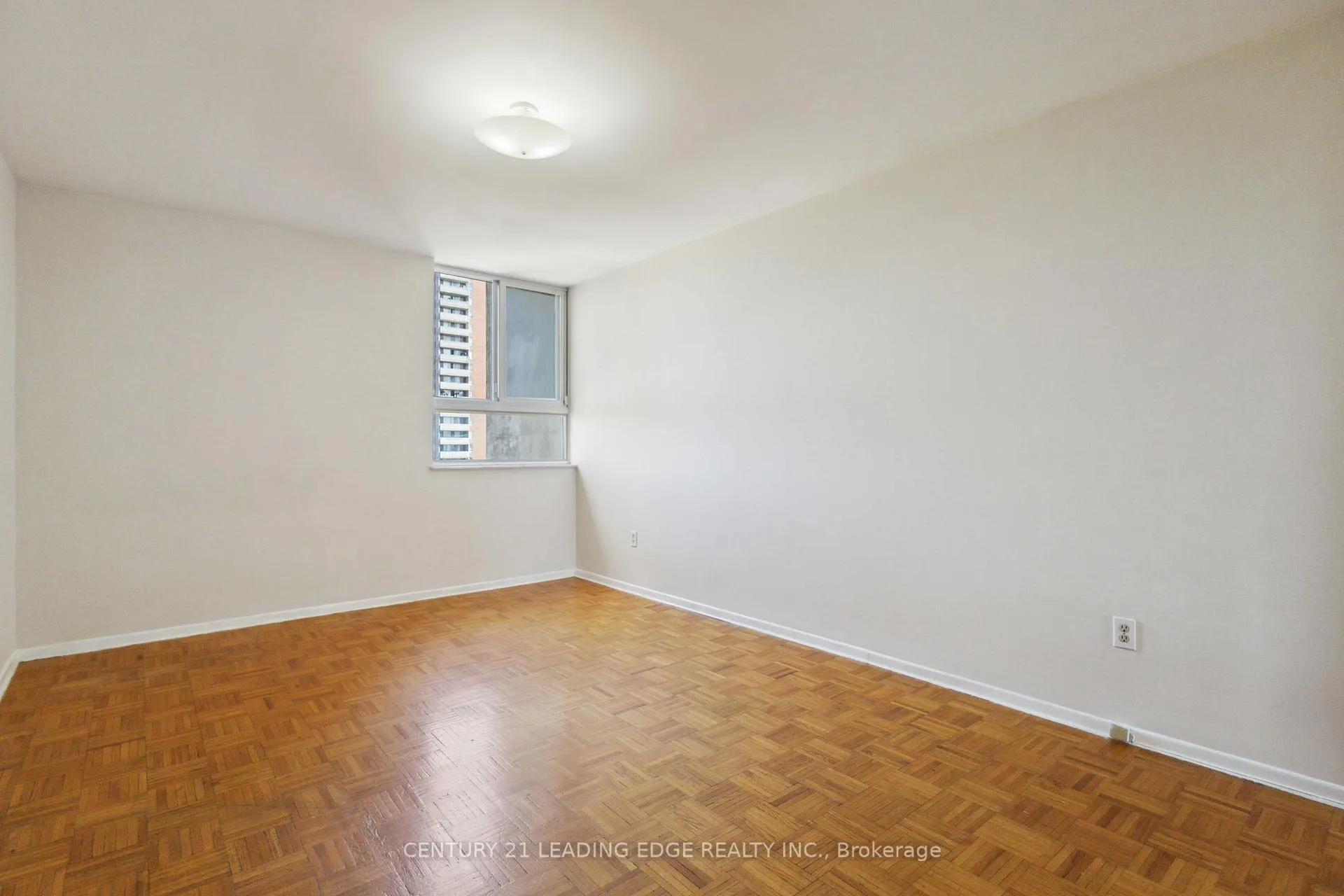 Photo 17 of Unit 1511, 5 Massey Square E, Toronto, Crescent Town — HOMEH