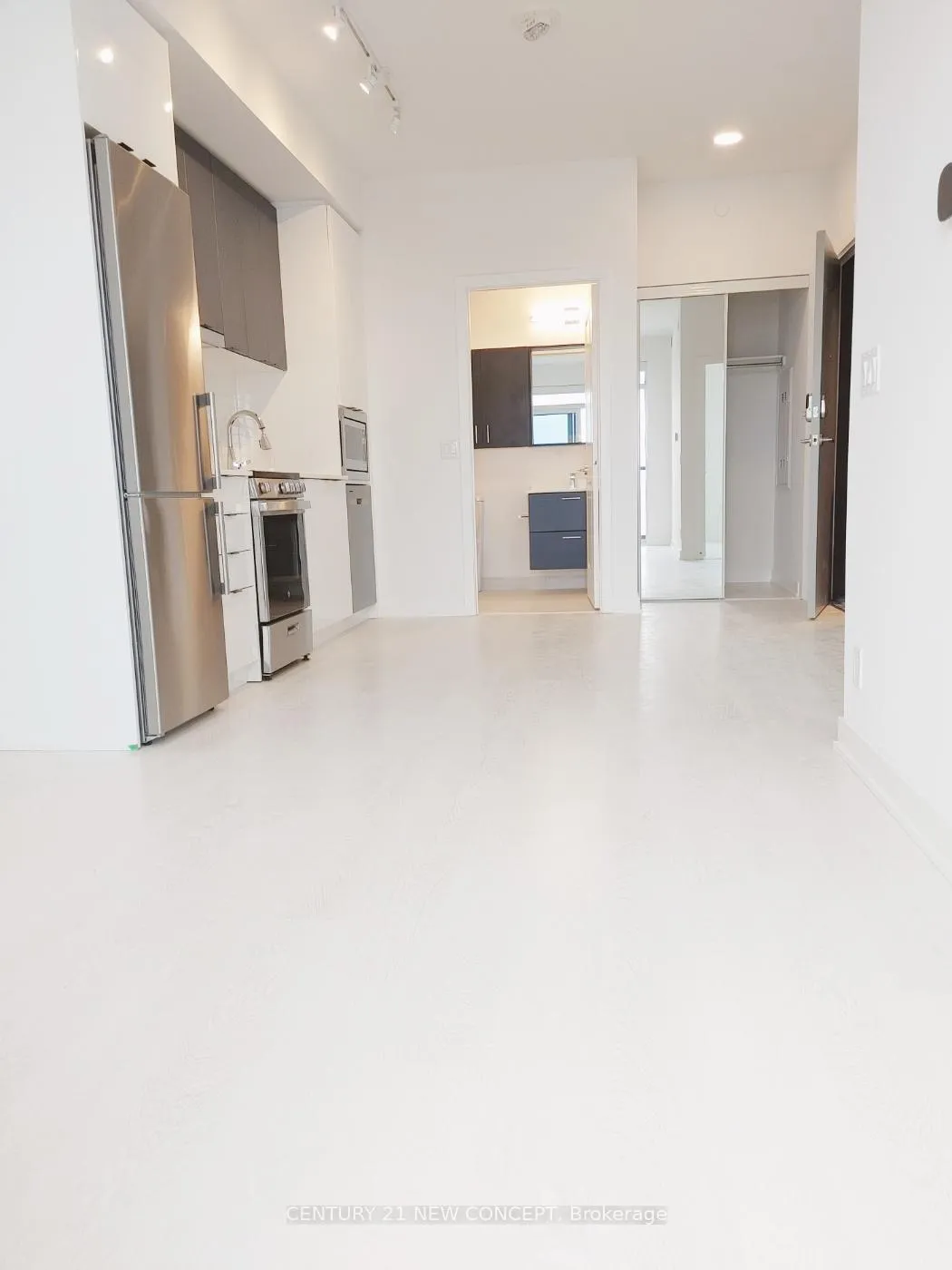 Photo 5 of Unit 2506, 50 Upper Mall Way, Vaughan, Brownridge — HOMEH
