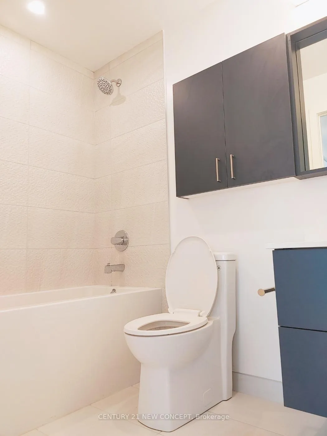 Photo 10 of Unit 2506, 50 Upper Mall Way, Vaughan, Brownridge — HOMEH