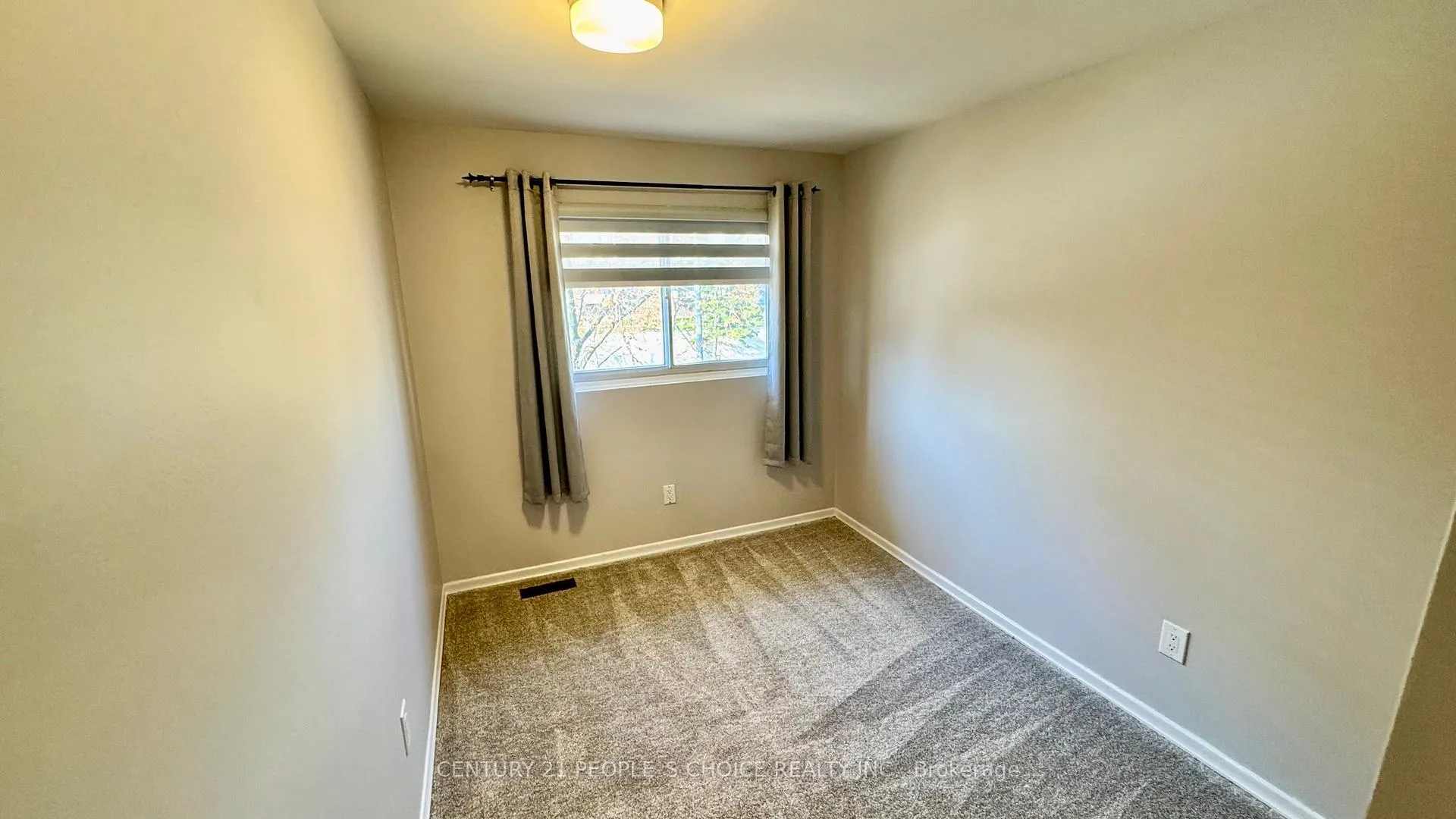Photo 12 of 16 Franklin Court, Brampton, Bramalea West Industrial — HOMEH