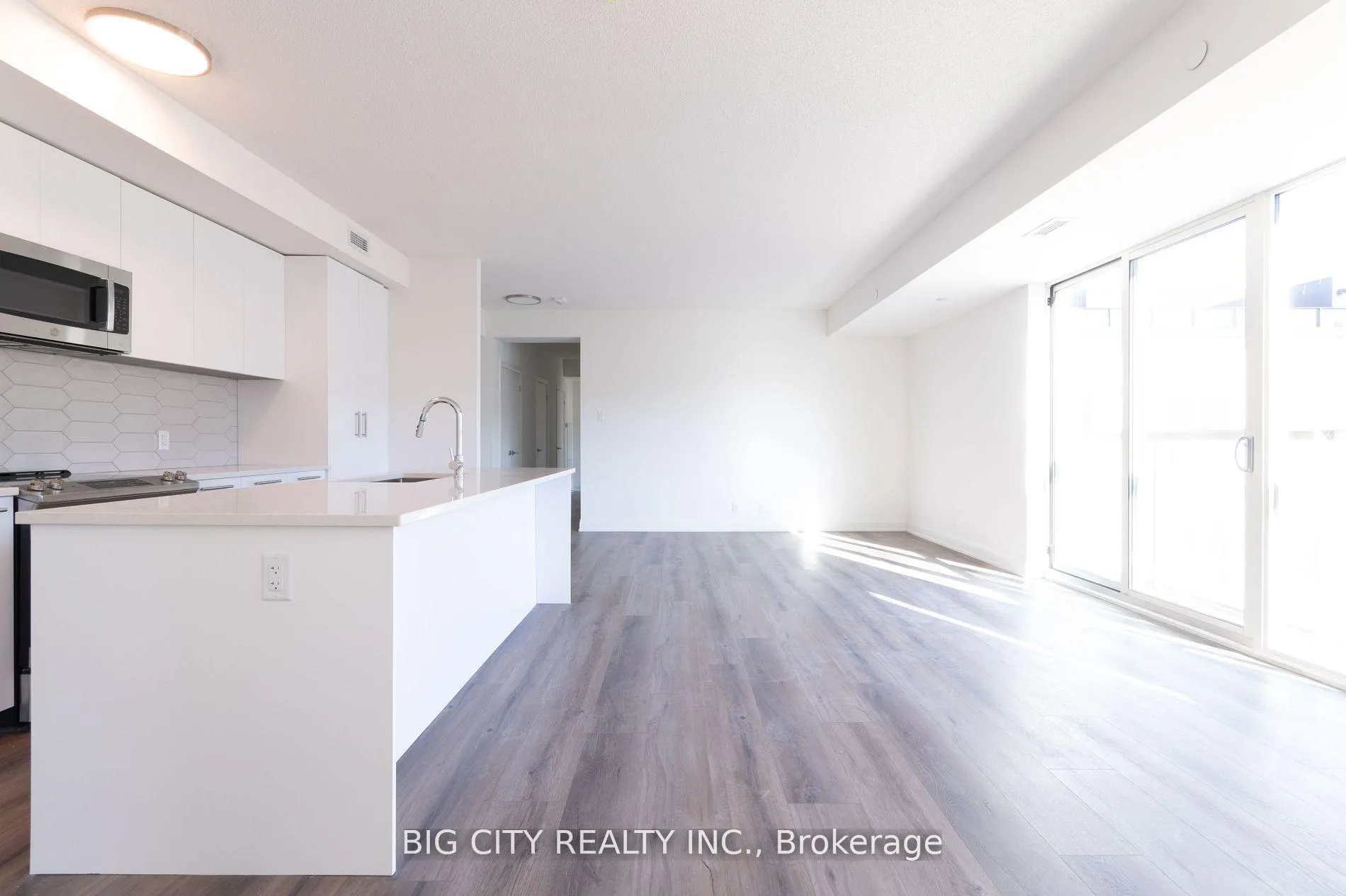 Photo 3 of Unit PH24, 101 Cathedral High Street, Markham, Cathedraltown — HOMEH