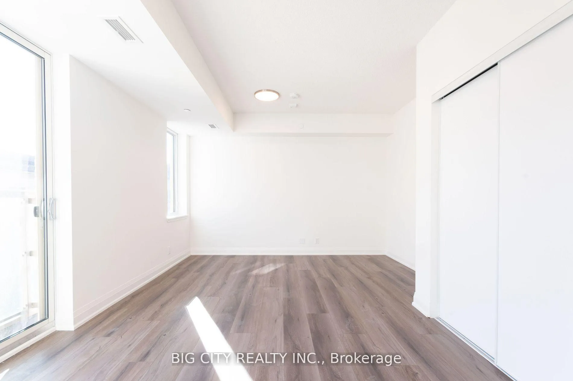 Photo 16 of Unit PH24, 101 Cathedral High Street, Markham, Cathedraltown — HOMEH