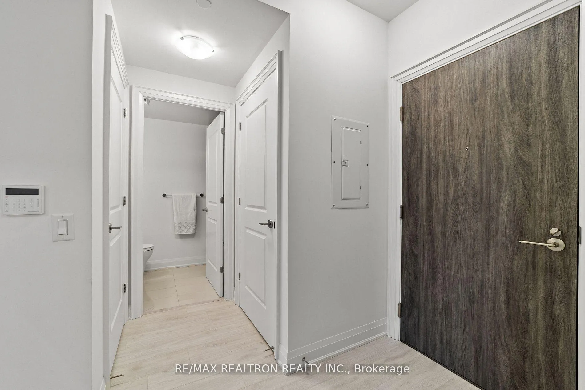 Photo 6 of Unit 714, 10 Gatineau Drive, Vaughan, Beverley Glen — HOMEH