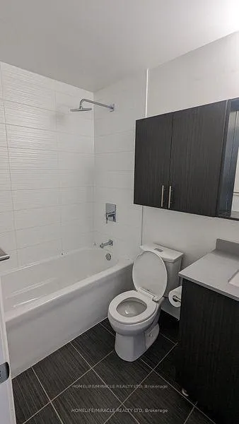 Photo 5 of Unit 326, 3600 Highway 7, Vaughan, Vaughan Corporate Centre — HOMEH