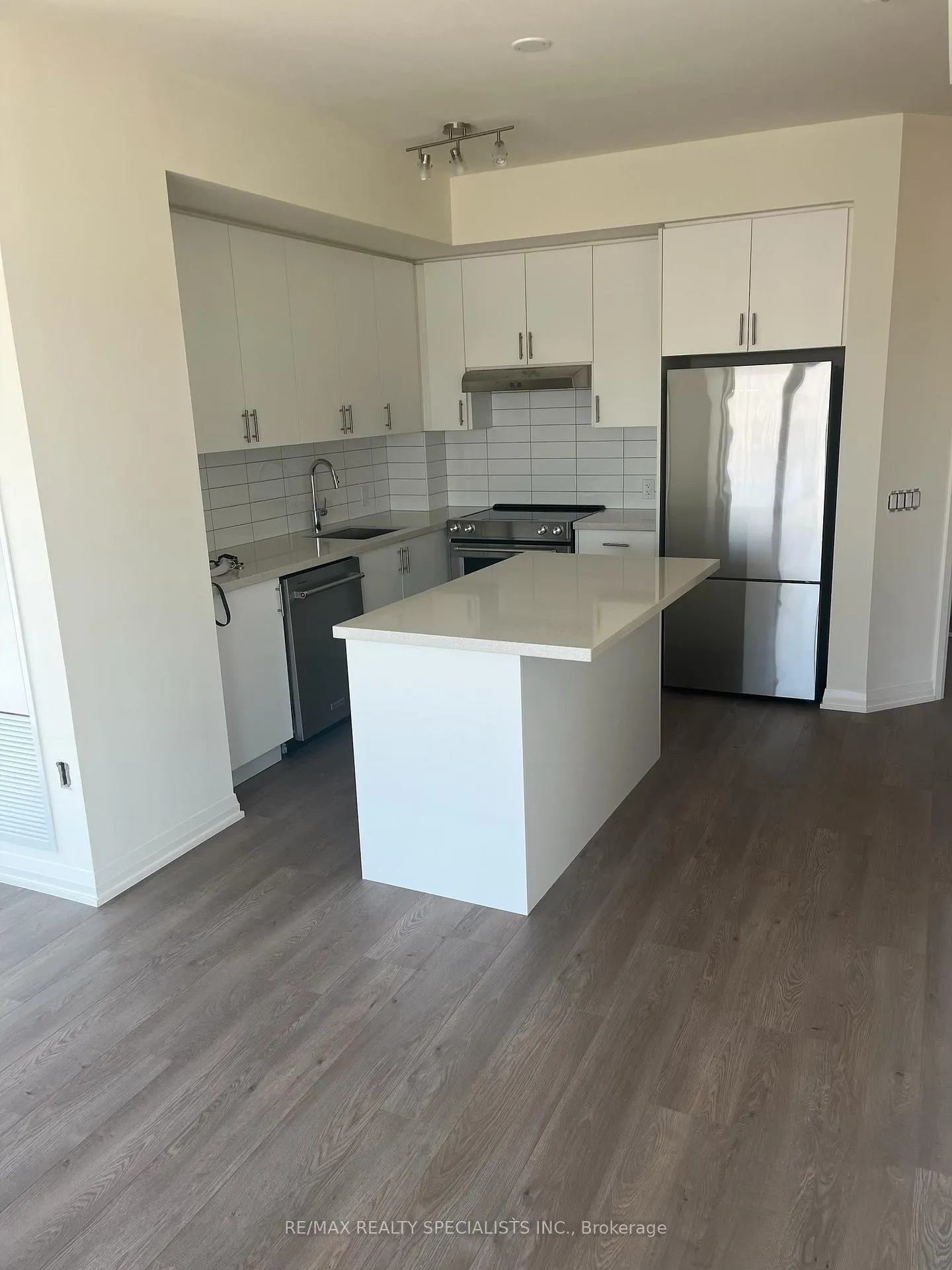 Photo 5 of Unit 1624, 9000 Jane Street, Vaughan, Concord — HOMEH