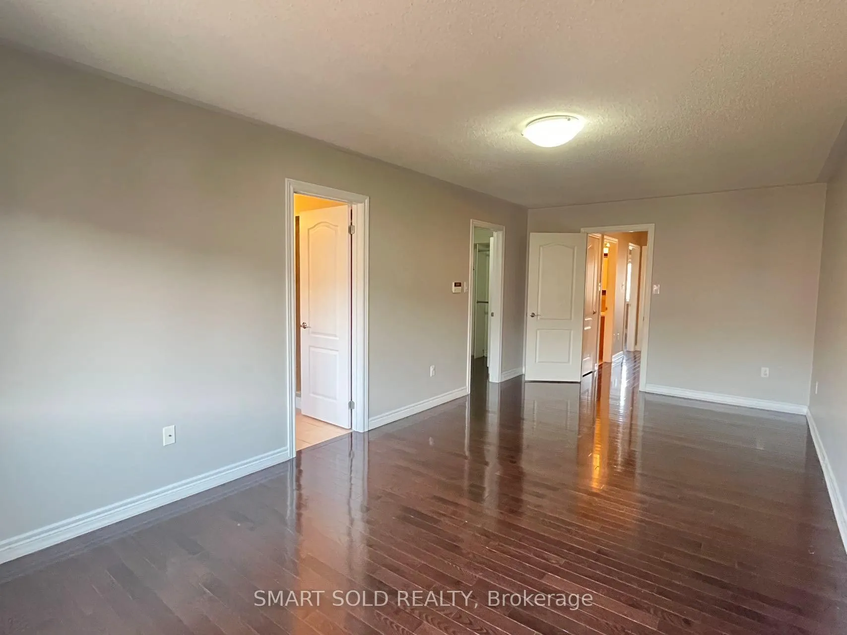 Photo 10 of 199 Venice Gate Drive, Vaughan, Vellore Village — HOMEH