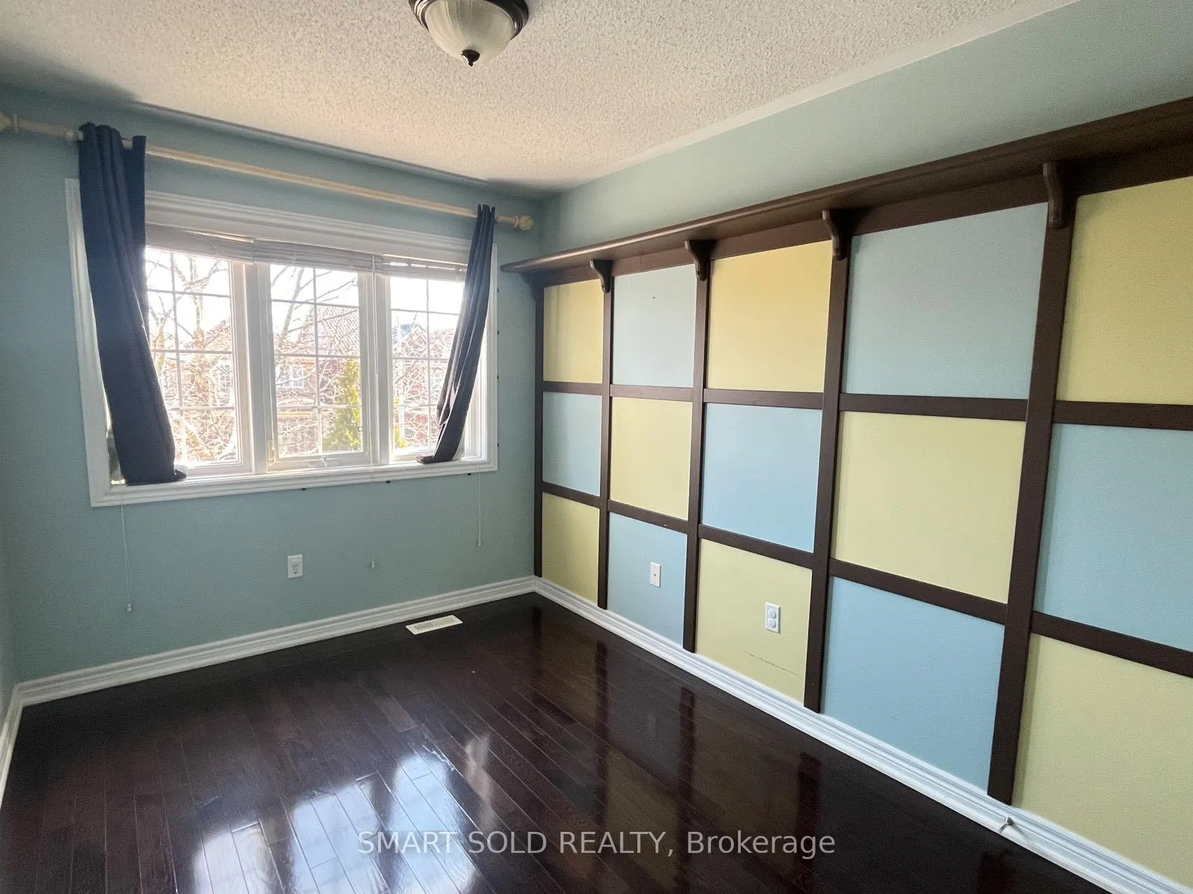 Photo 13 of 199 Venice Gate Drive, Vaughan, Vellore Village — HOMEH