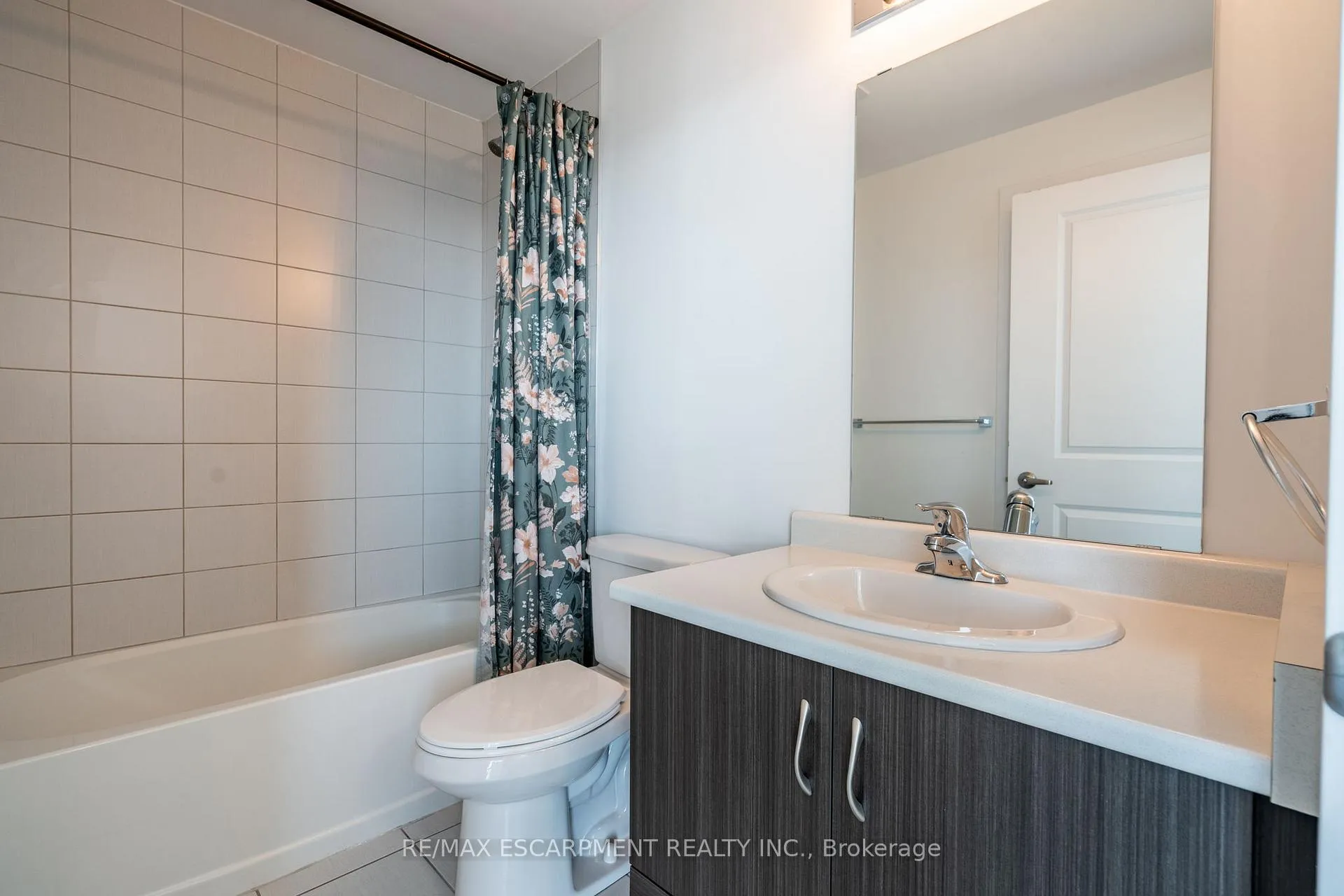 Photo 16 of Unit 1111, 450 Dundas Street E, Hamilton, Waterdown — HOMEH
