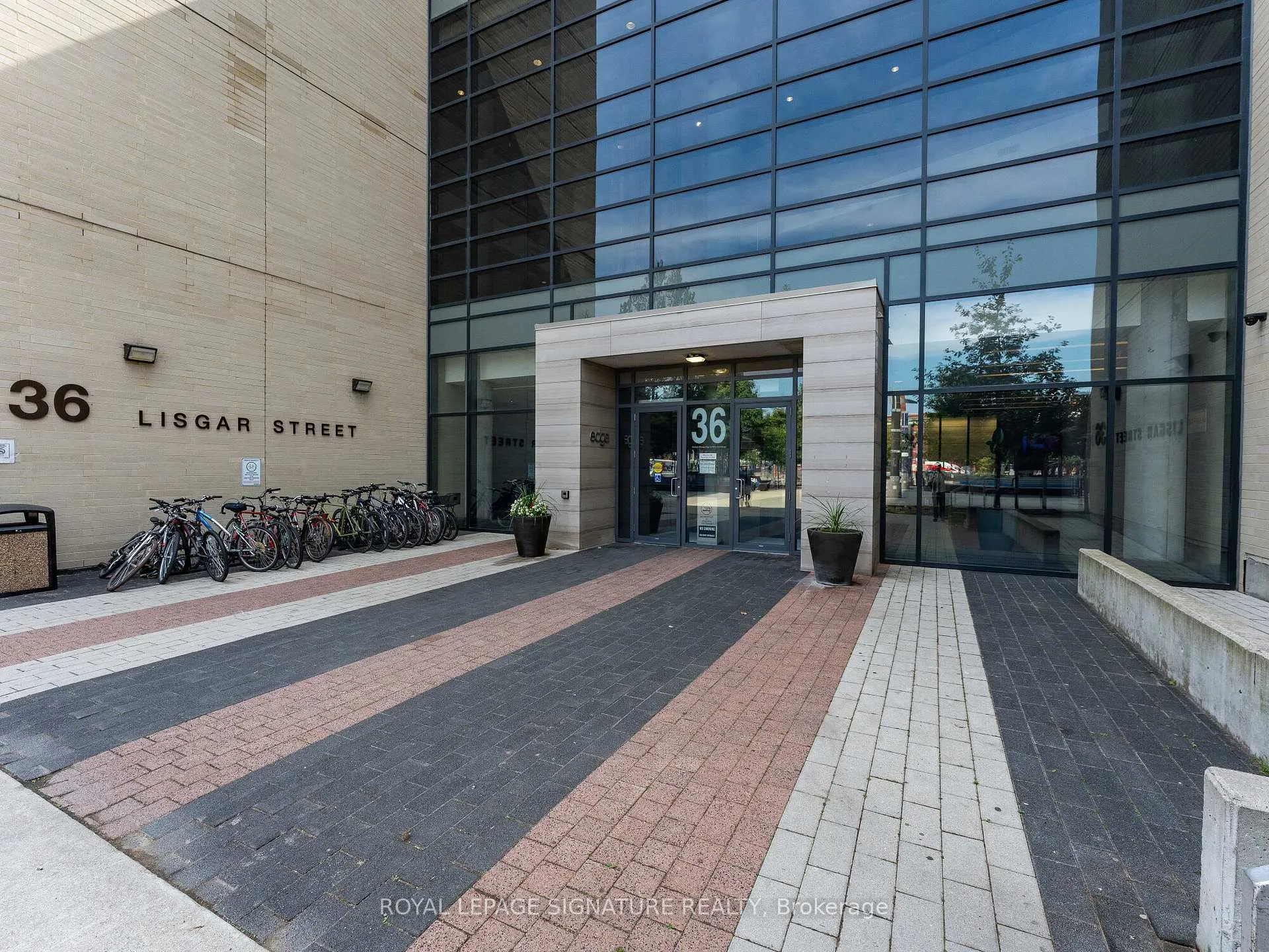Photo 6 of Unit LPH05E, 36 Lisgar Street, Toronto, Little Portugal — HOMEH