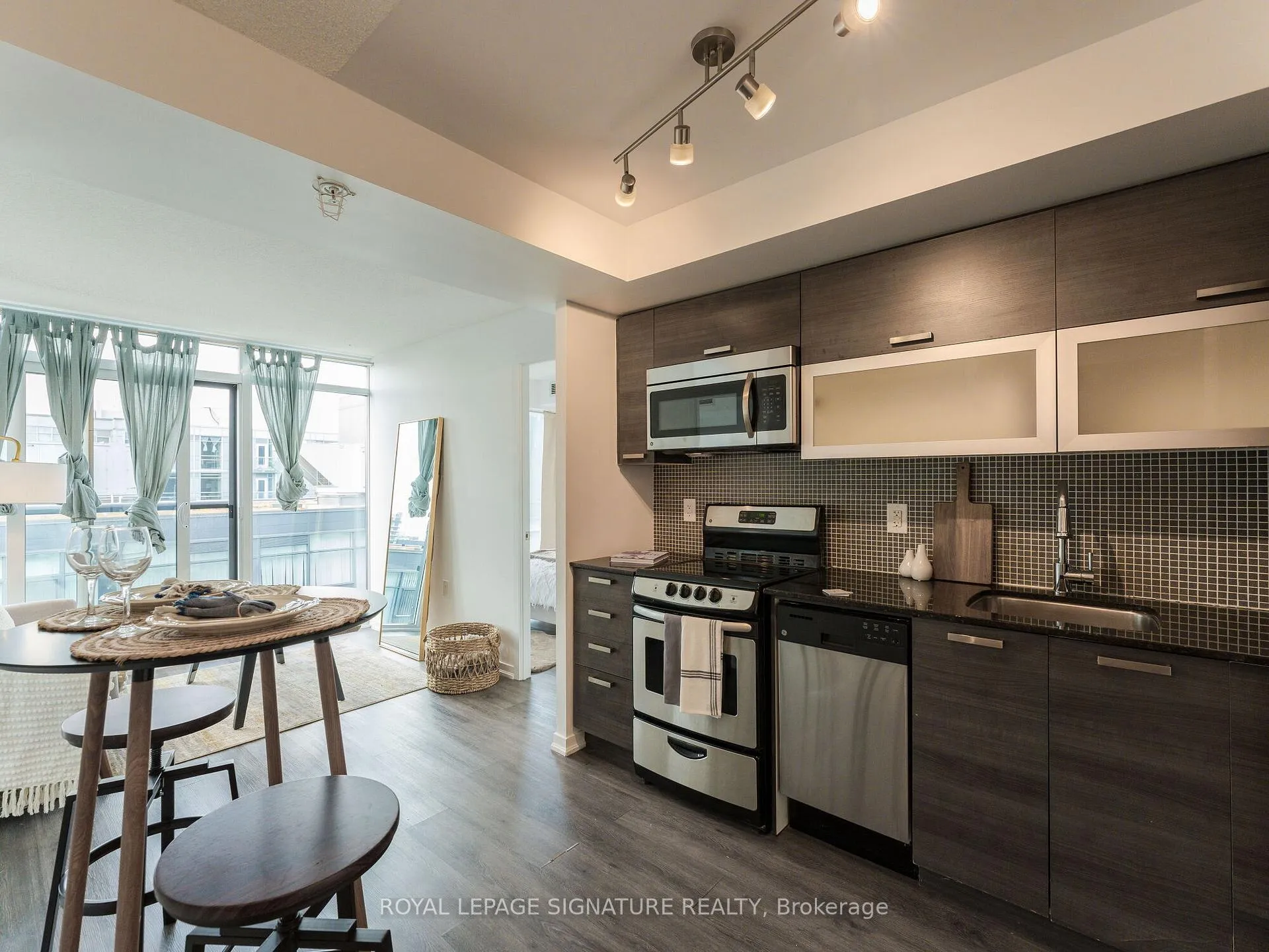 Photo 17 of Unit LPH05E, 36 Lisgar Street, Toronto, Little Portugal — HOMEH