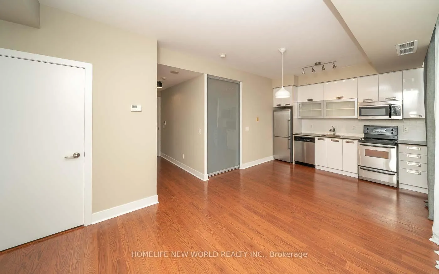 Photo 6 of Unit 610, 90 Stadium Road, Toronto, Niagara — HOMEH