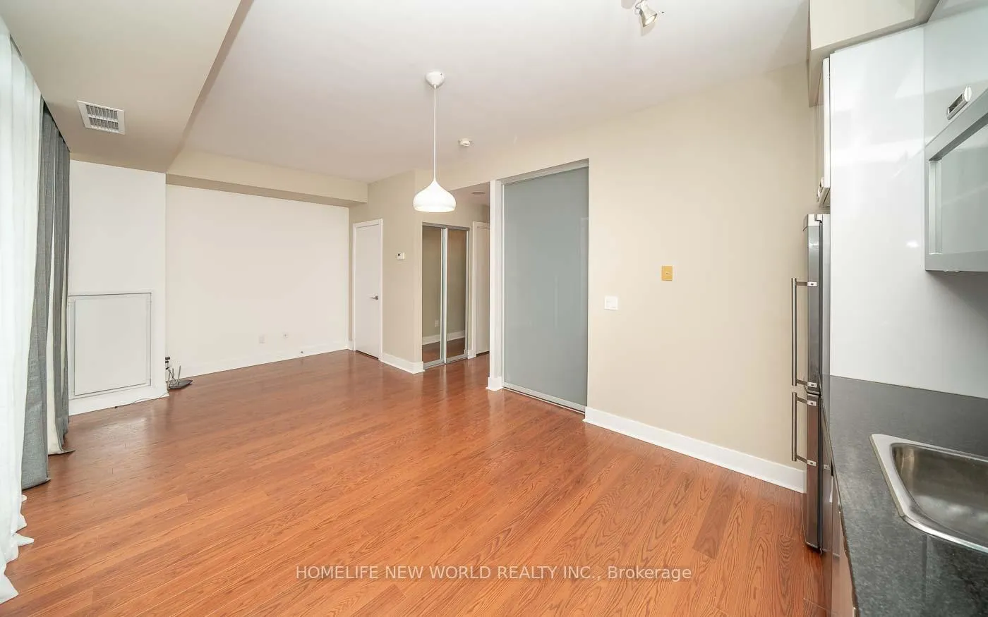 Photo 12 of Unit 610, 90 Stadium Road, Toronto, Niagara — HOMEH
