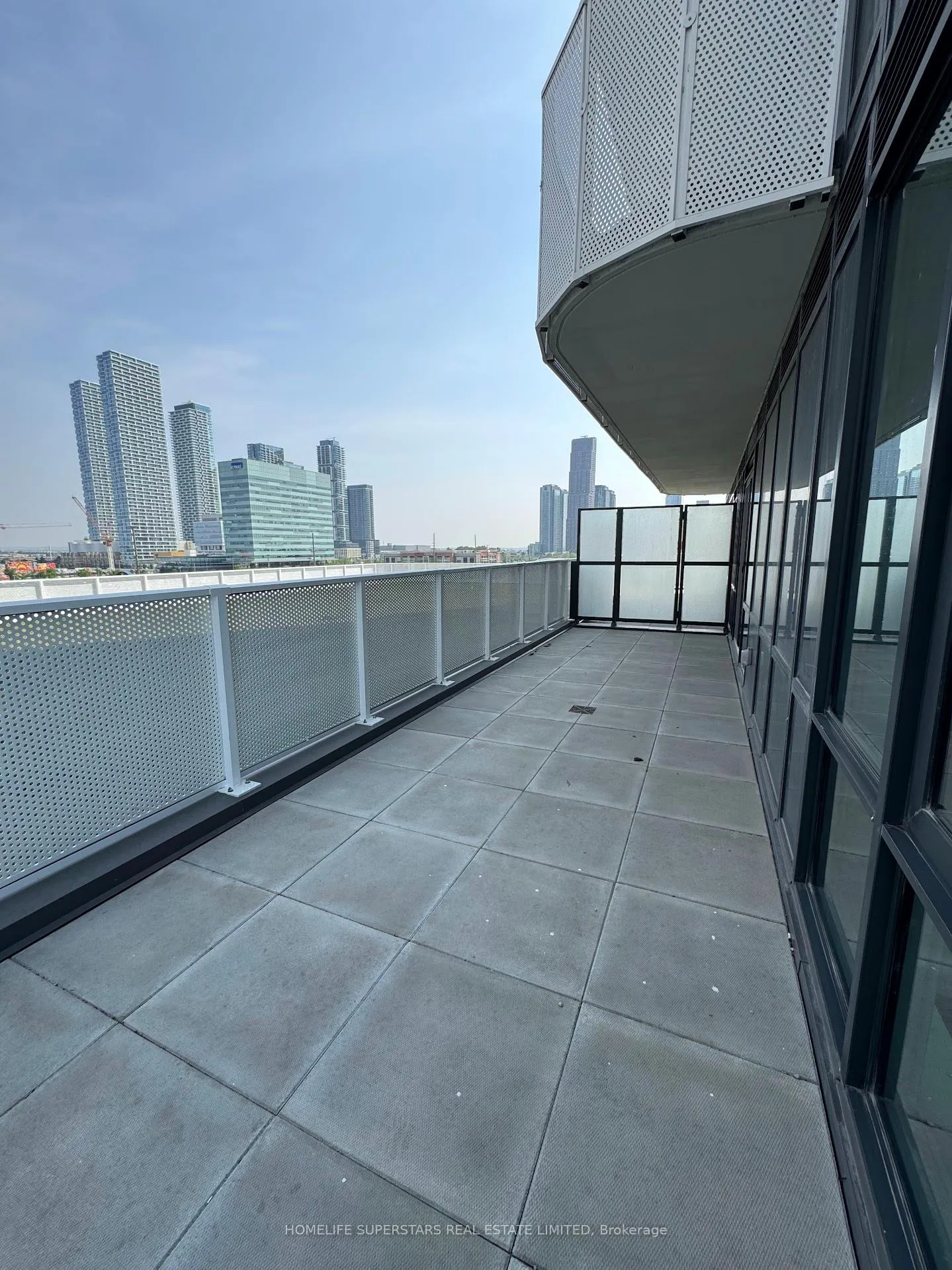 Photo 2 of Unit 703, 28 Interchange Way, Vaughan, Vaughan Corporate Centre — HOMEH