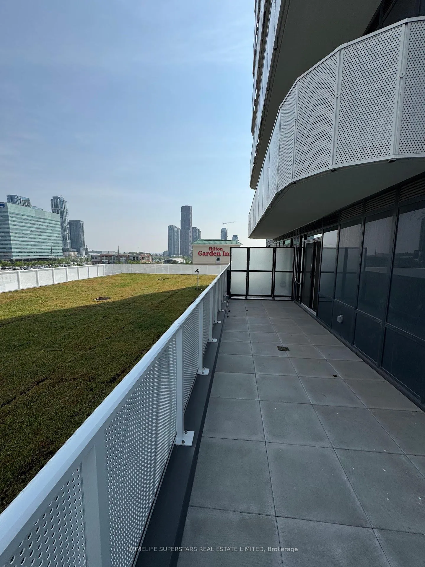 Photo 7 of Unit 703, 28 Interchange Way, Vaughan, Vaughan Corporate Centre — HOMEH