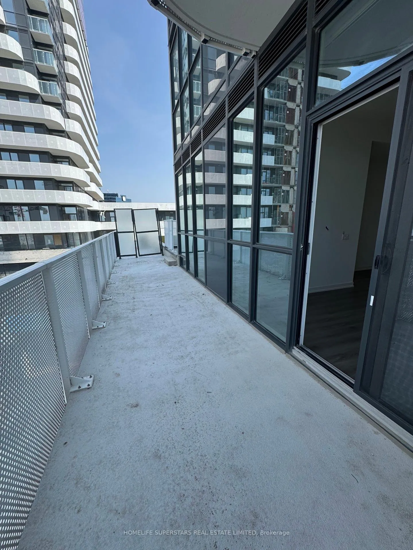 Photo 11 of Unit 703, 28 Interchange Way, Vaughan, Vaughan Corporate Centre — HOMEH