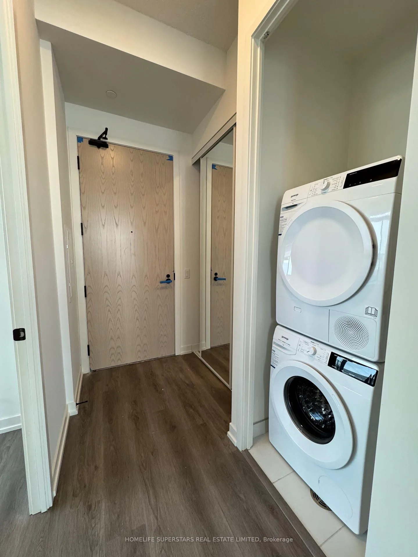 Photo 12 of Unit 703, 28 Interchange Way, Vaughan, Vaughan Corporate Centre — HOMEH