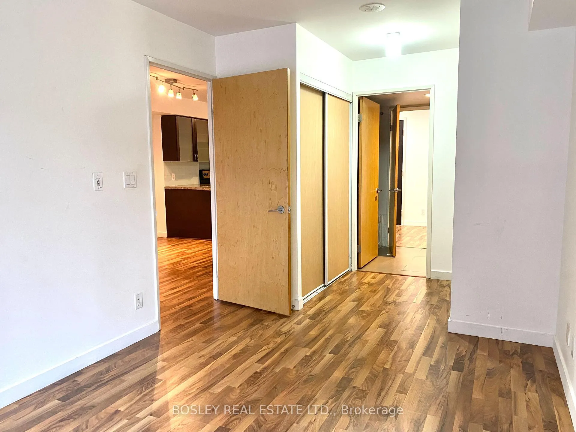 Photo 17 of Unit 211, 1005 King Street, Toronto, Niagara — HOMEH