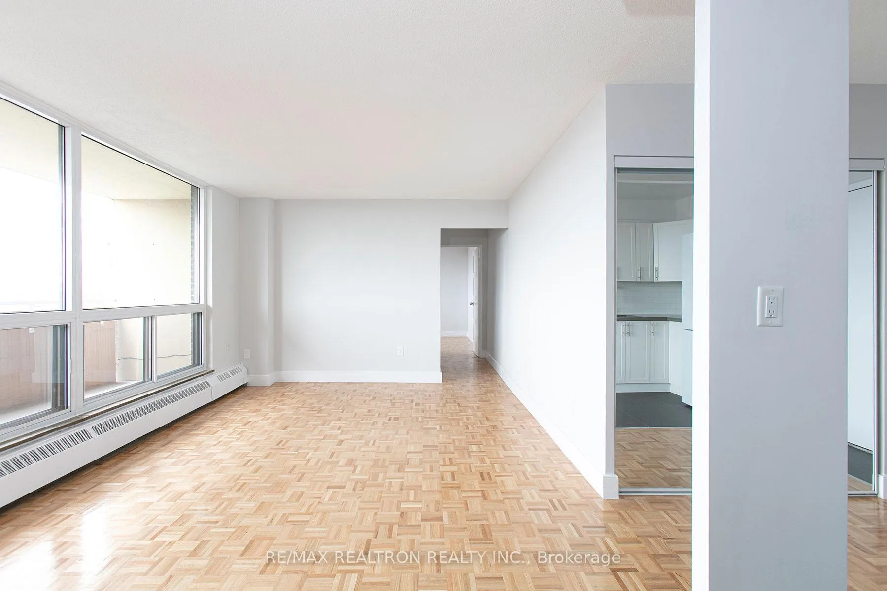 Photo 1 of Unit 308, 666 Spadina Avenue, Toronto, University — HOMEH