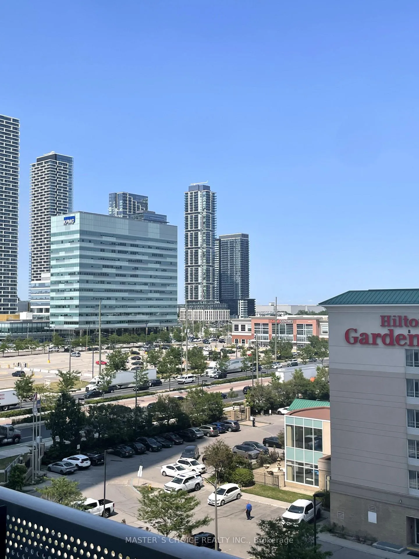Photo 6 of Unit 807, 28 Interchange Way, Vaughan, Vaughan Corporate Centre — HOMEH
