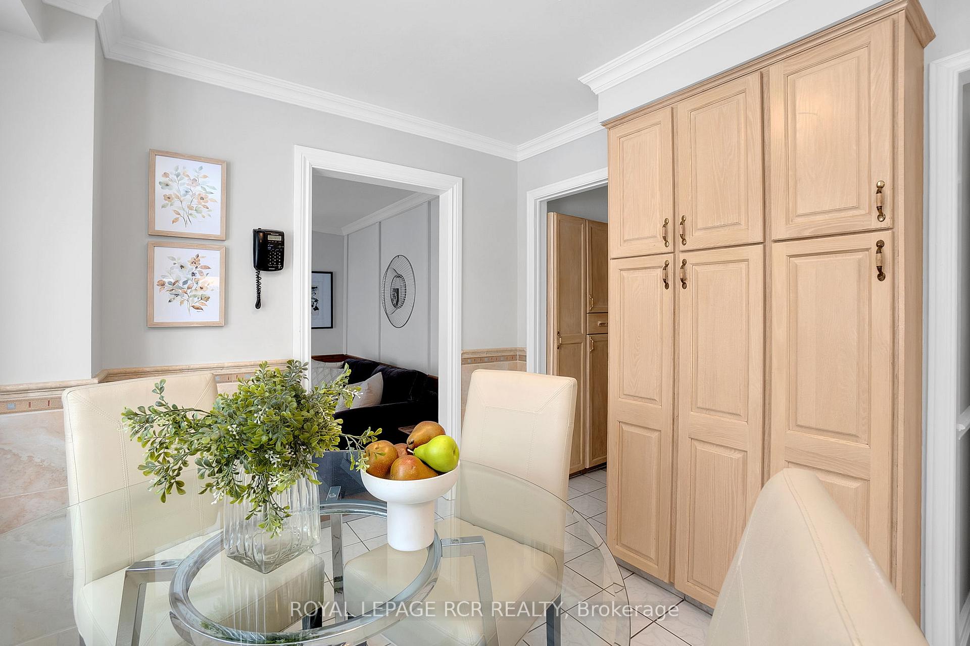 Photo 19 of 67 Birchview Crescent, Caledon, Bolton North — HOMEH