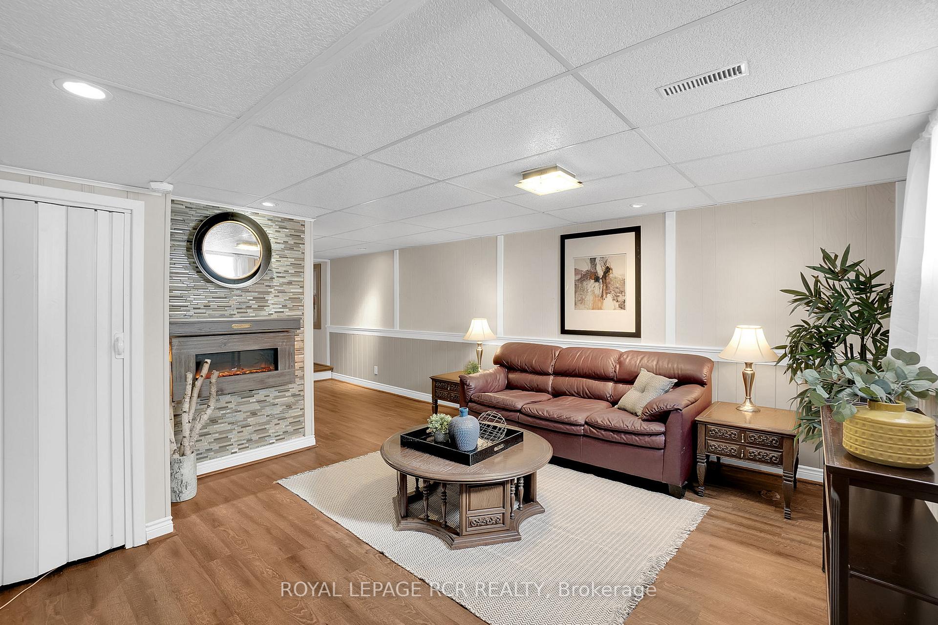Photo 41 of 67 Birchview Crescent, Caledon, Bolton North — HOMEH