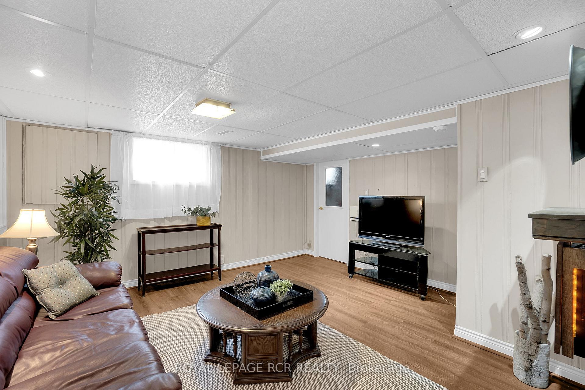 Photo 20 of 67 Birchview Crescent, Caledon, Bolton North — HOMEH
