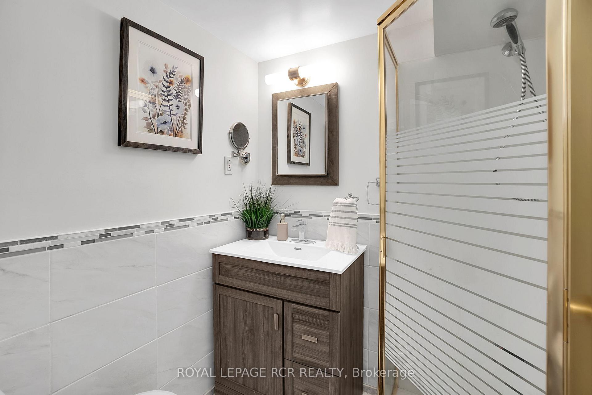 Photo 21 of 67 Birchview Crescent, Caledon, Bolton North — HOMEH