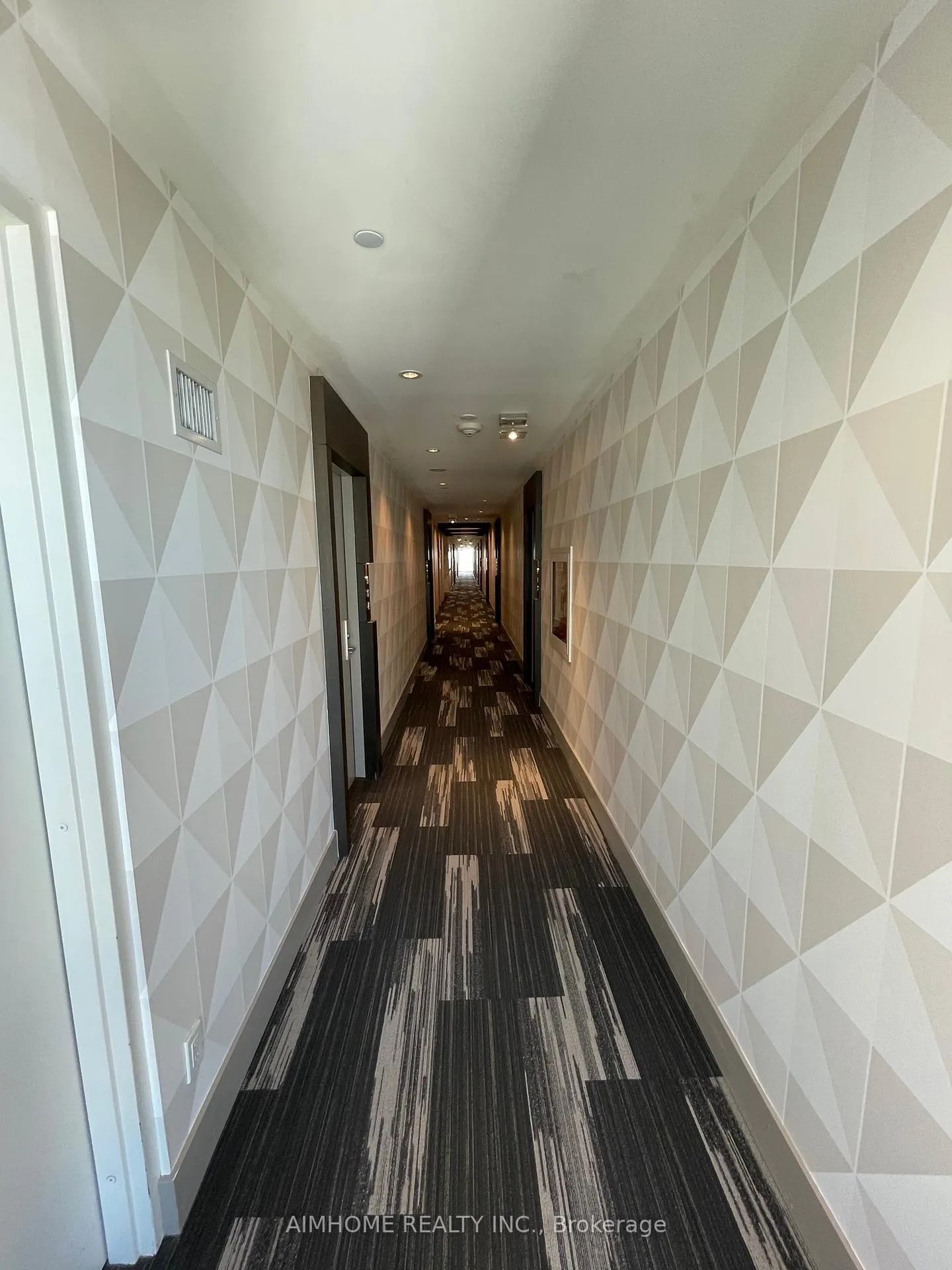 Photo 2 of Unit 913, 180 Enterprise Boulevard, Markham, Unionville — HOMEH